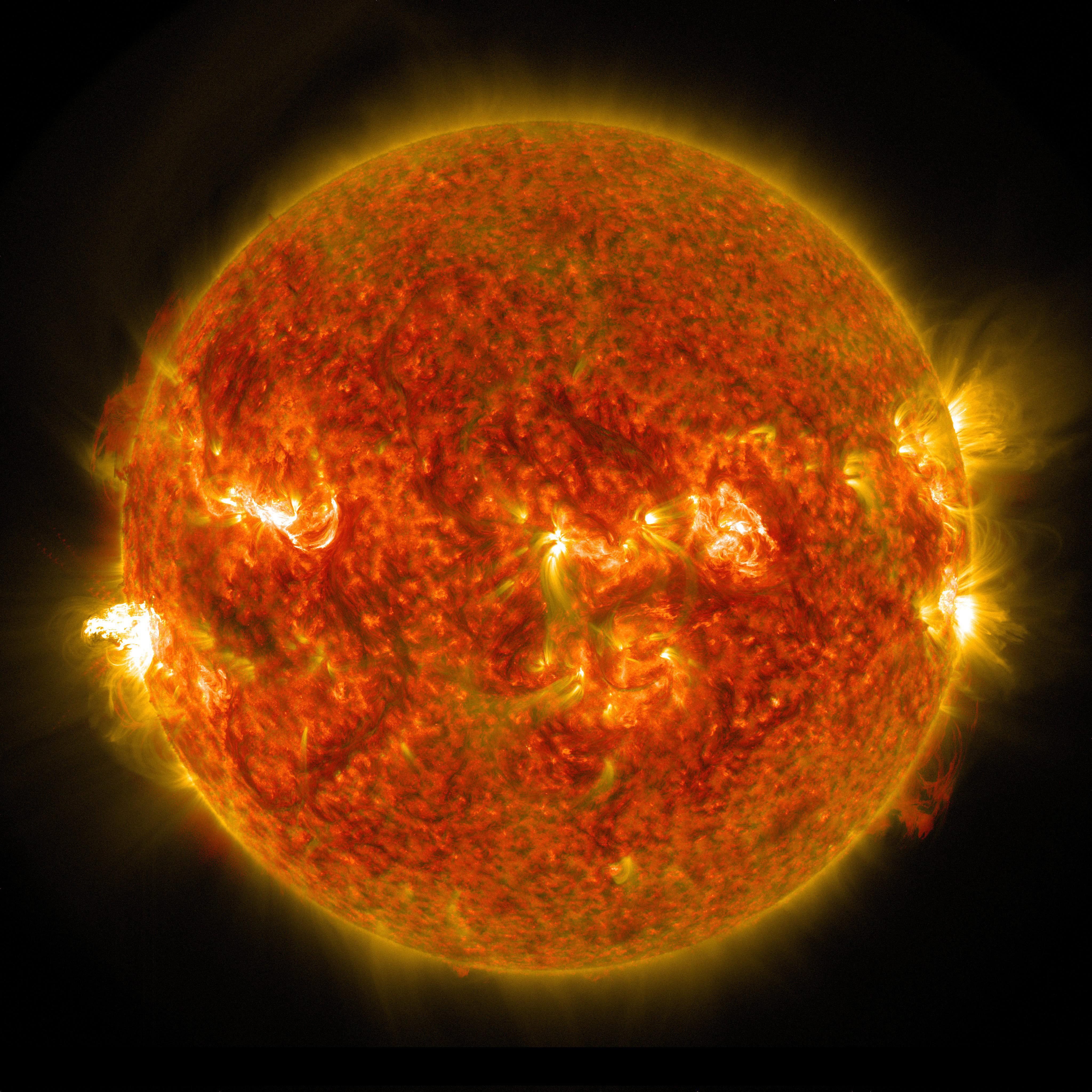 Strong Solar Flare Headed Toward Earth | Time
