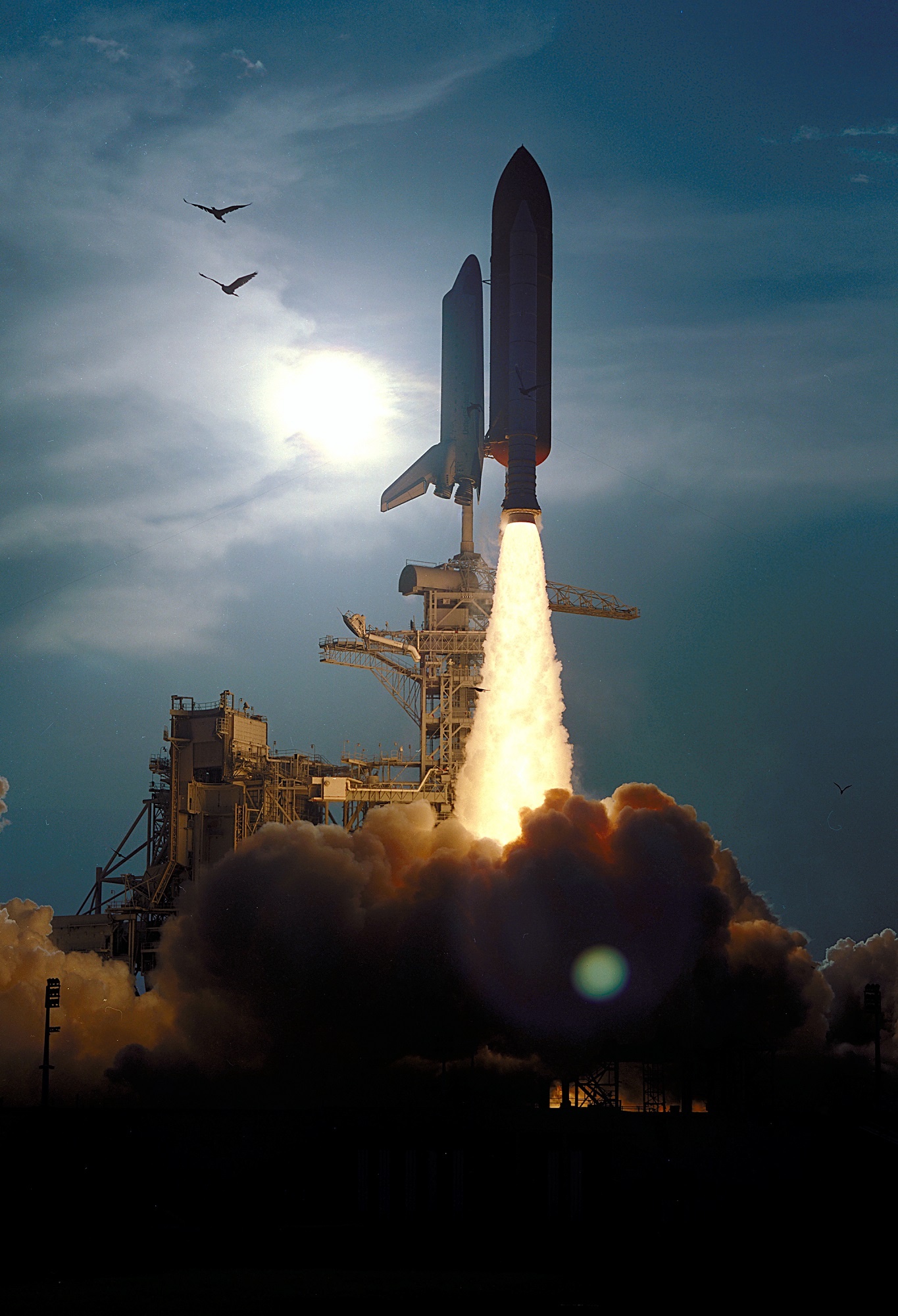 Space shuttle discovery launch photo