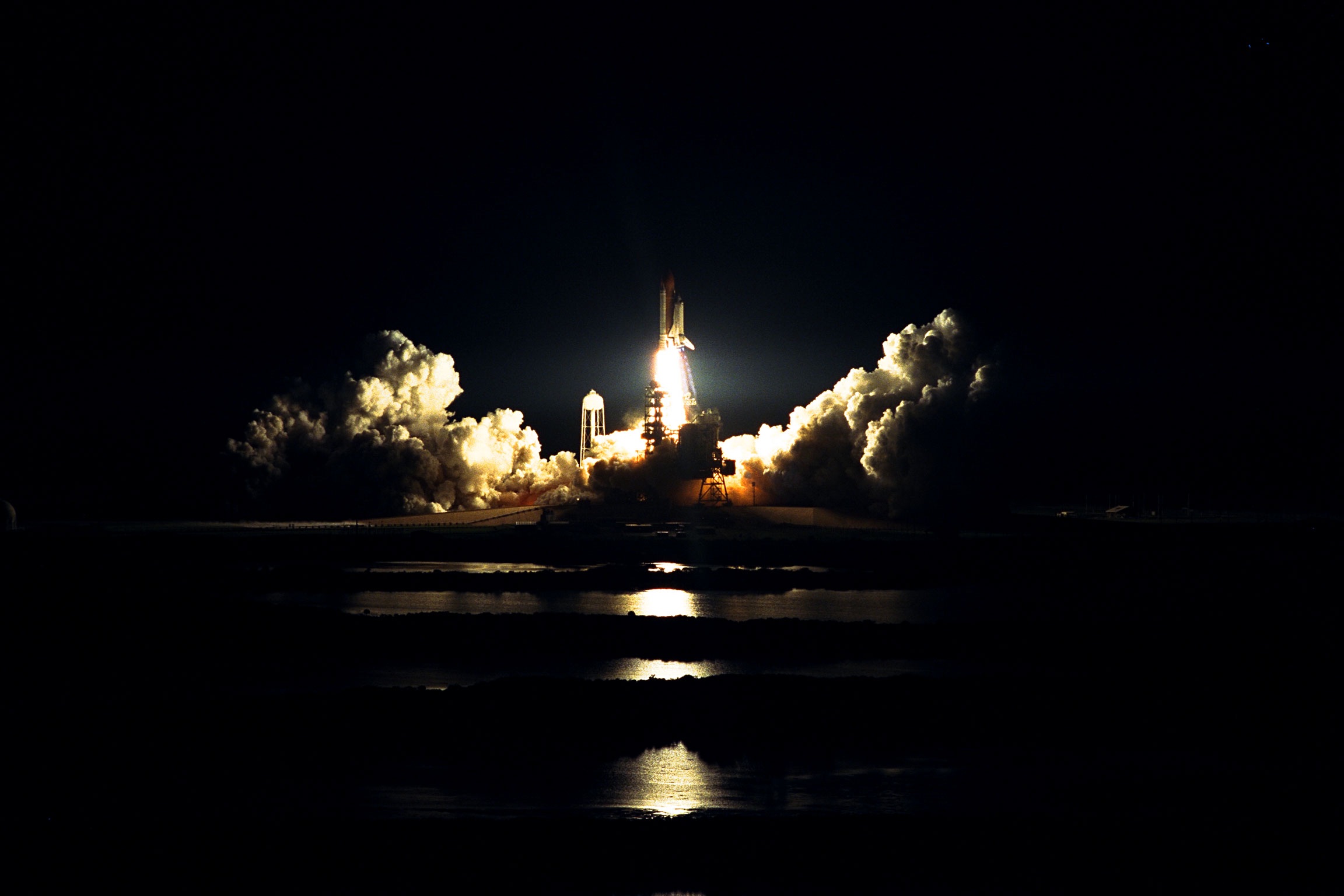 Free photo: Space Shuttle Launch - Atlantis, Launch, Liftoff - Free ...