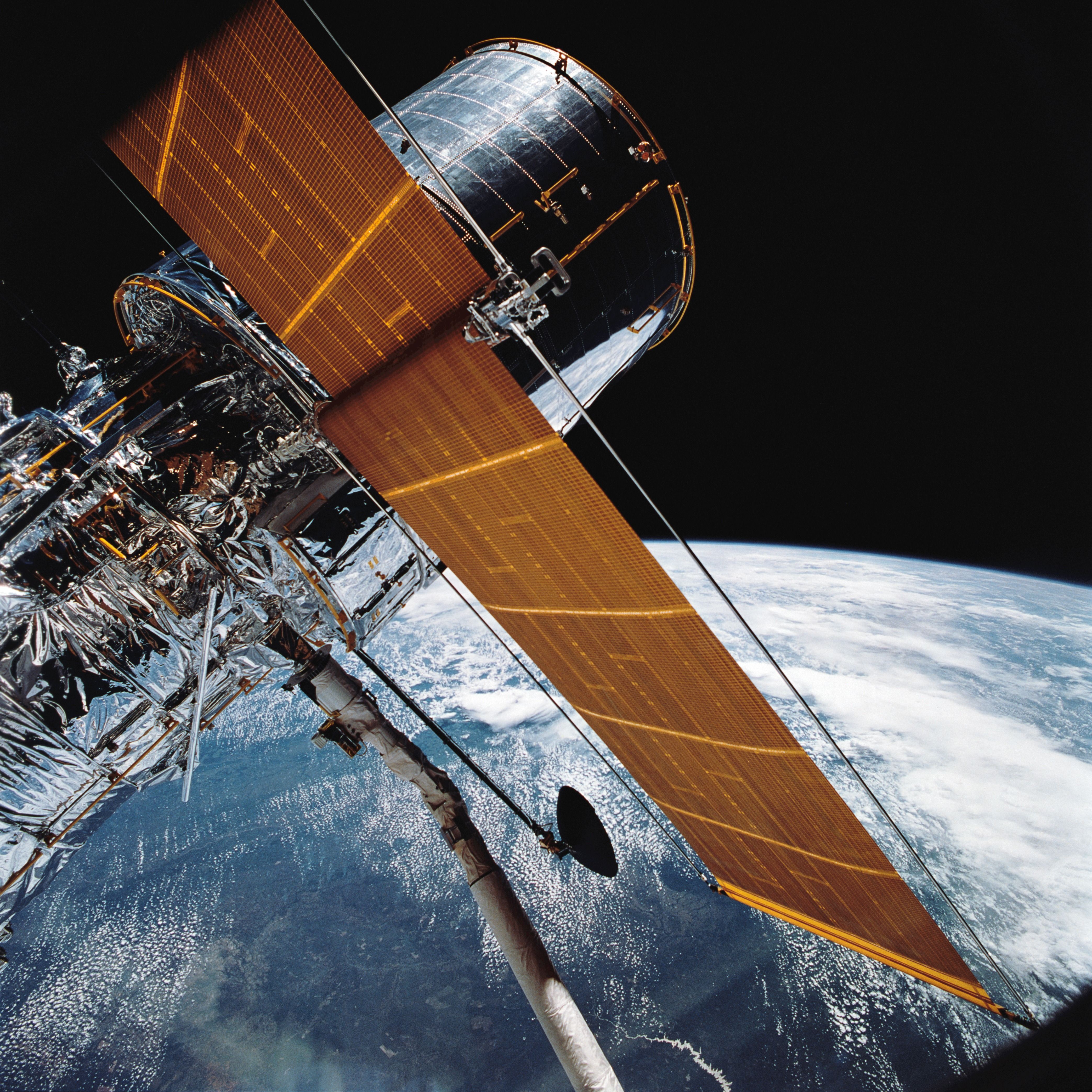 Hubble Space Telescope Reaches Orbit | Hubble space telescope, Space ...