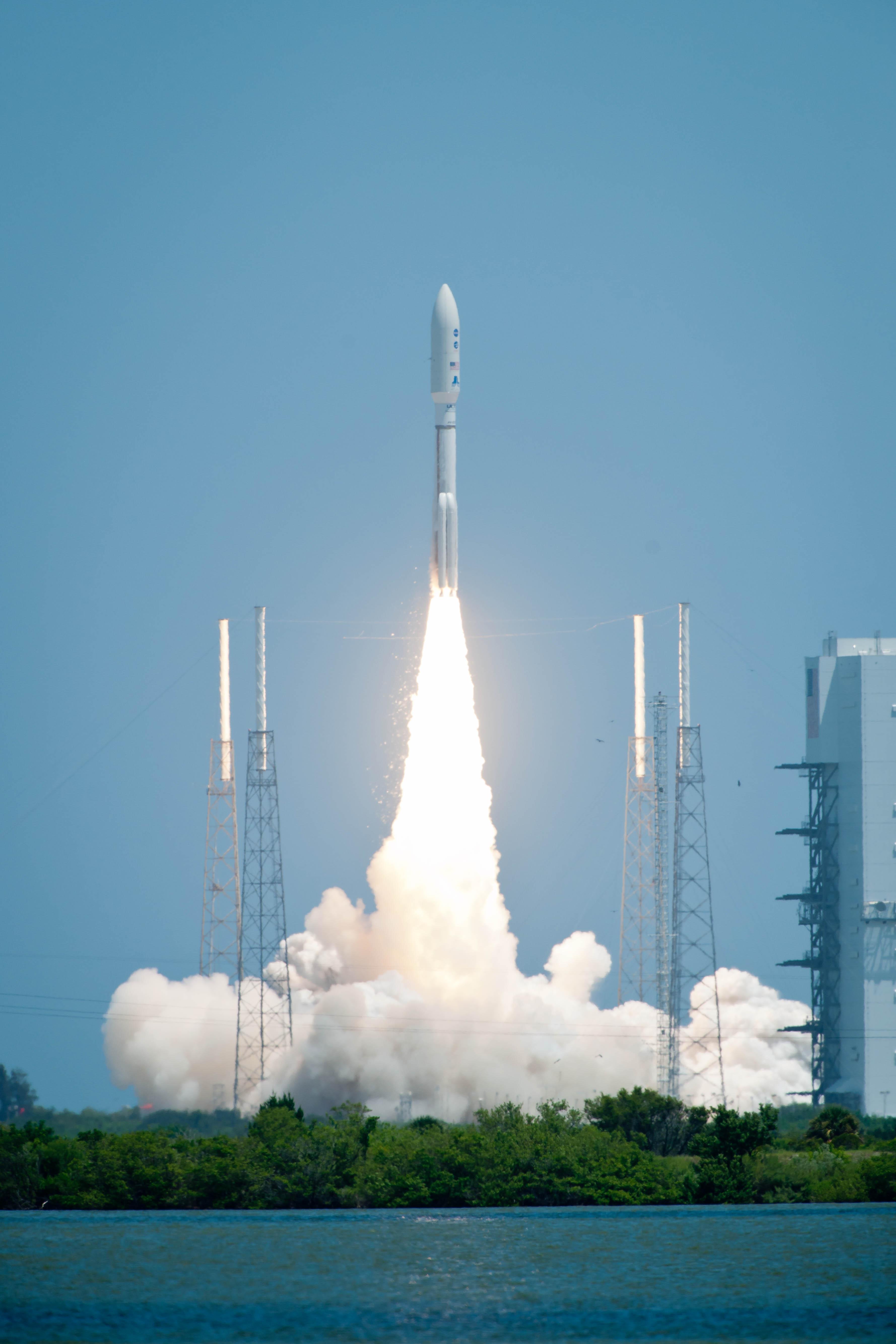 NASA's Juno Spacecraft Launches to Jupiter | NASA