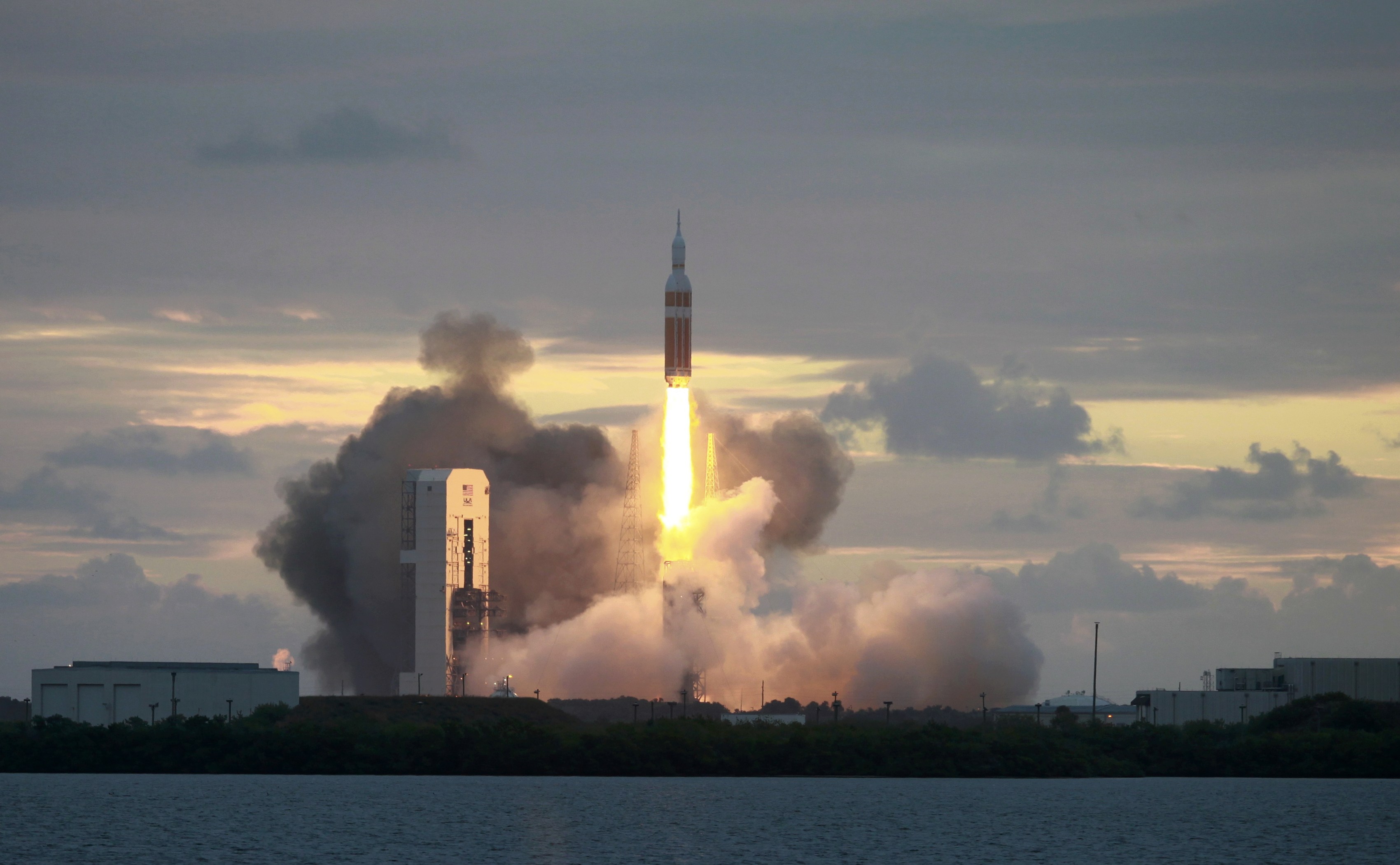 Bucket List: (Travel) Watch launch of spacecraft. | Things I have ...