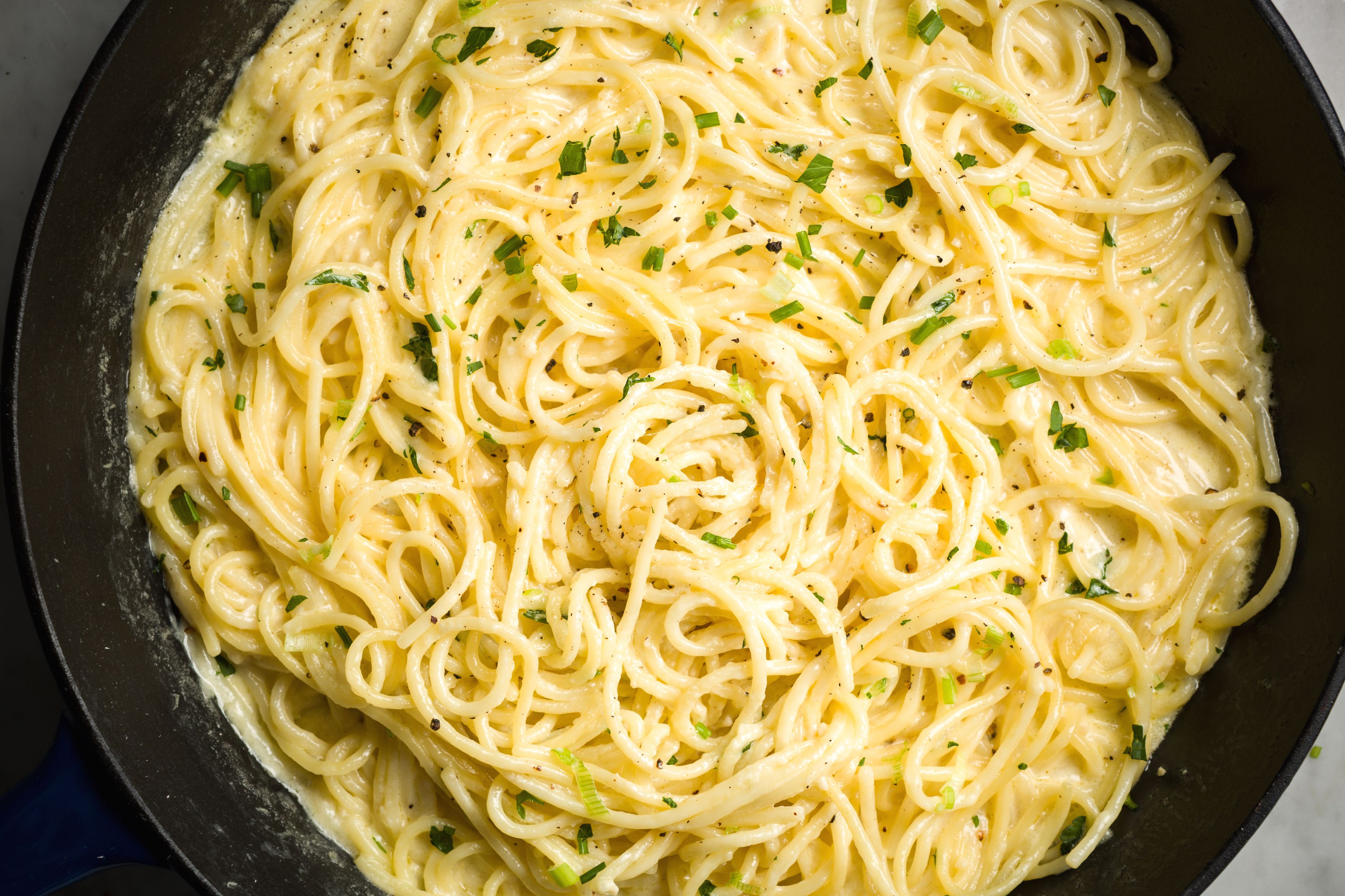 Best Creamy Spaghetti Recipe - How to Make Creamy Spaghetti