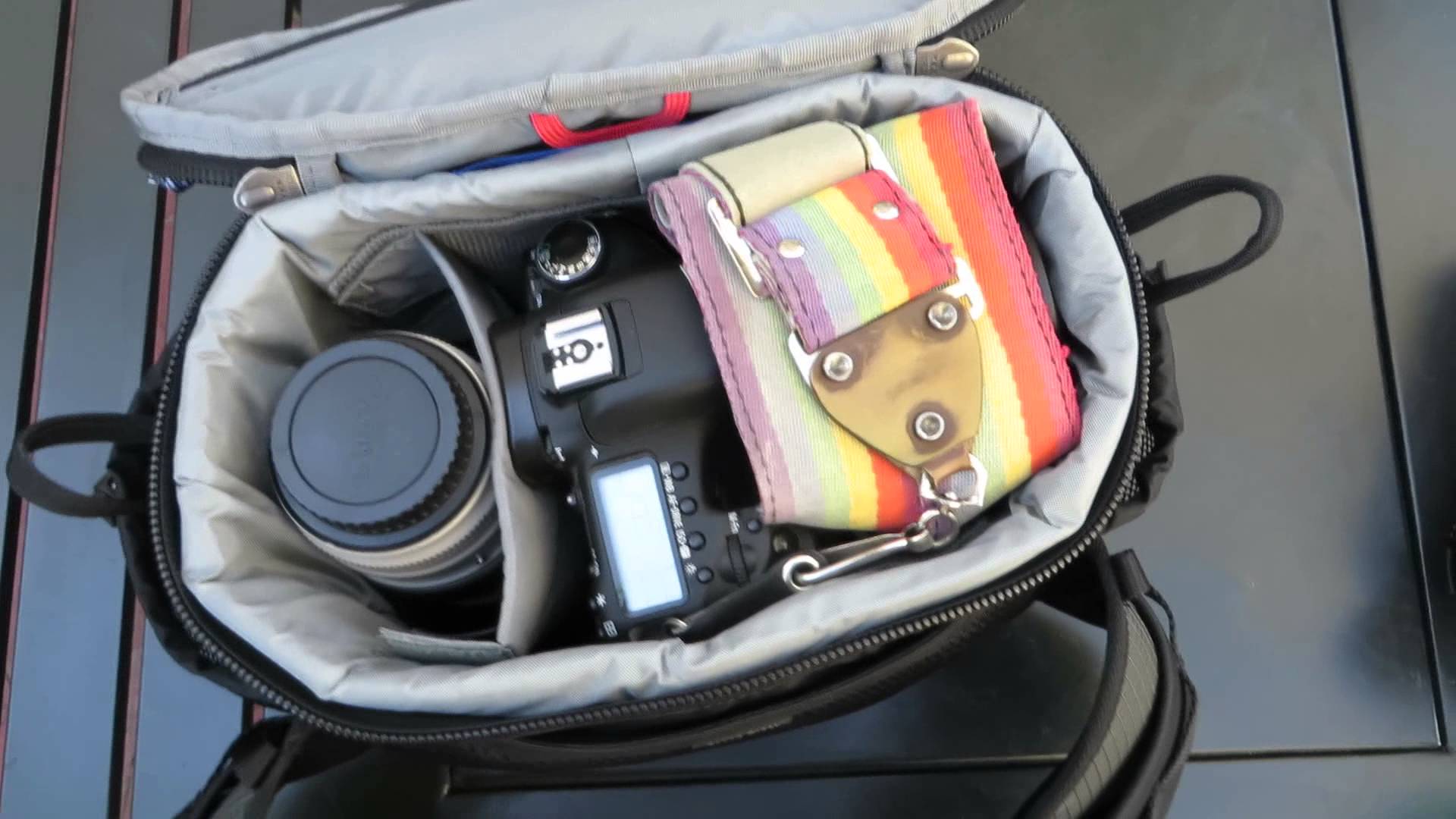 Football photography with a Think Tank Speed Freak bag - YouTube