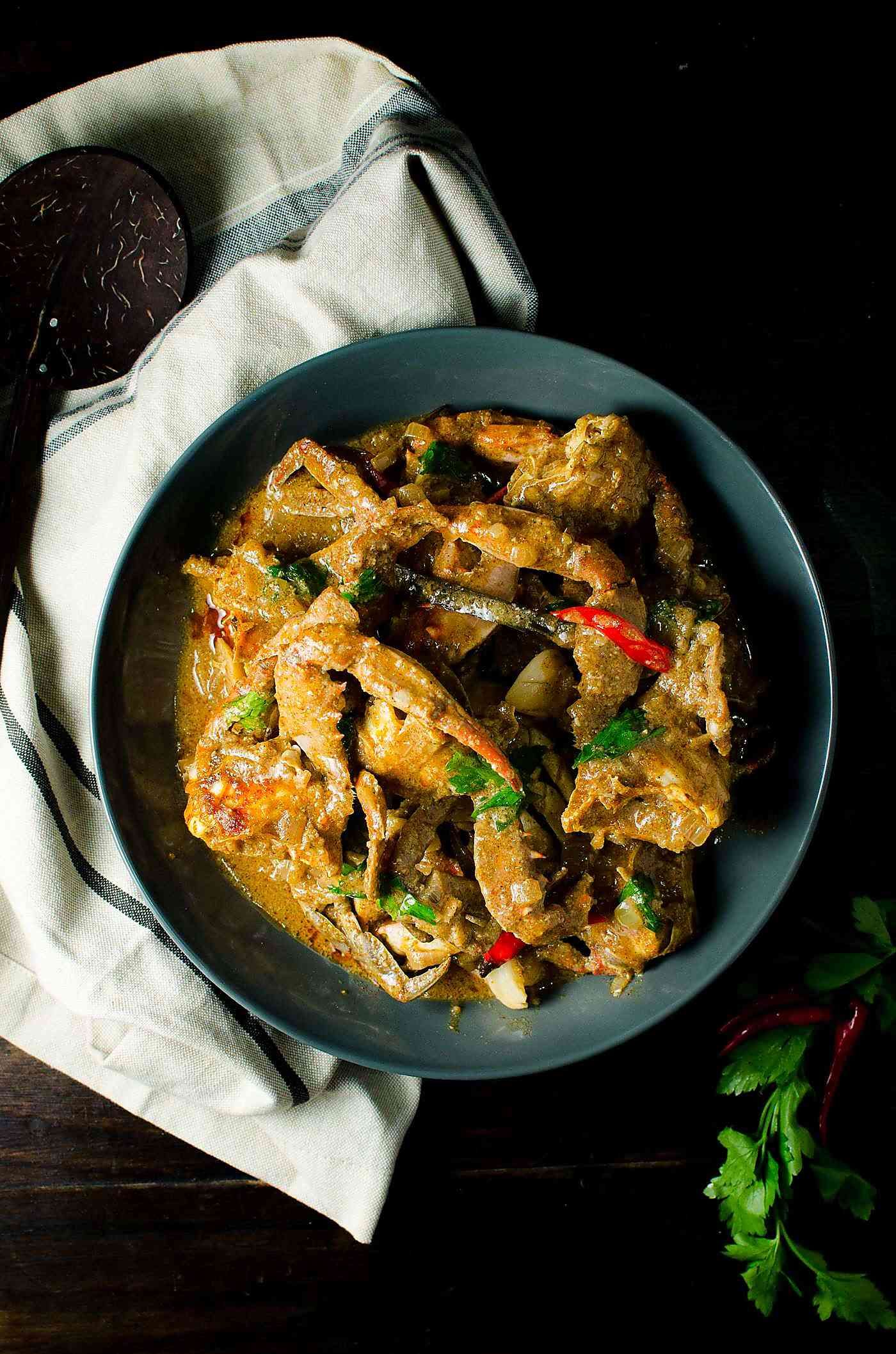 Spicy Sri Lankan Crab Curry - Made with fresh blue swimmers crabs ...