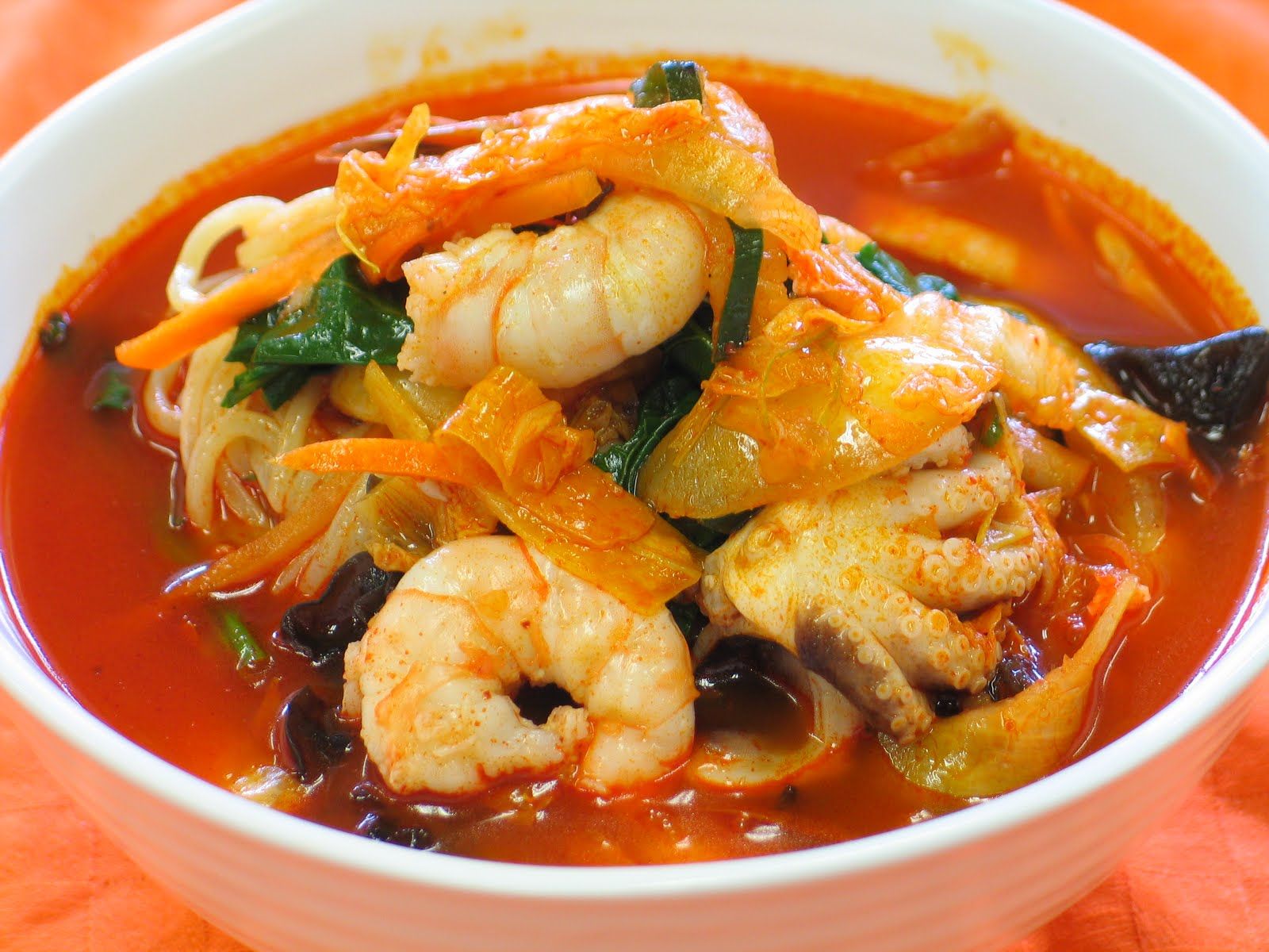 UMMA YORI: Spicy Seafood Noodle Soup (SamSeon Cham Pong) | Chinese ...