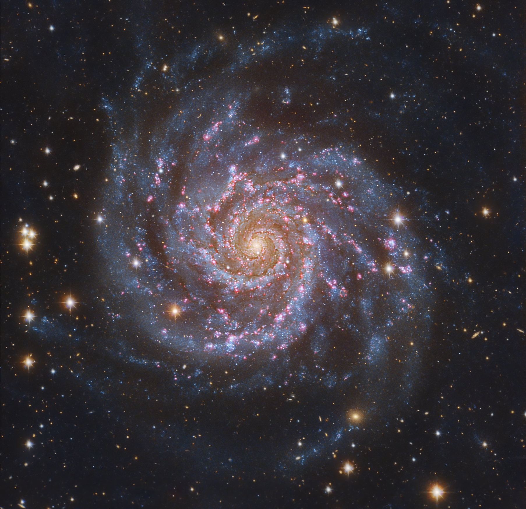 PixInsight — Face-On Spiral Galaxy Messier 74