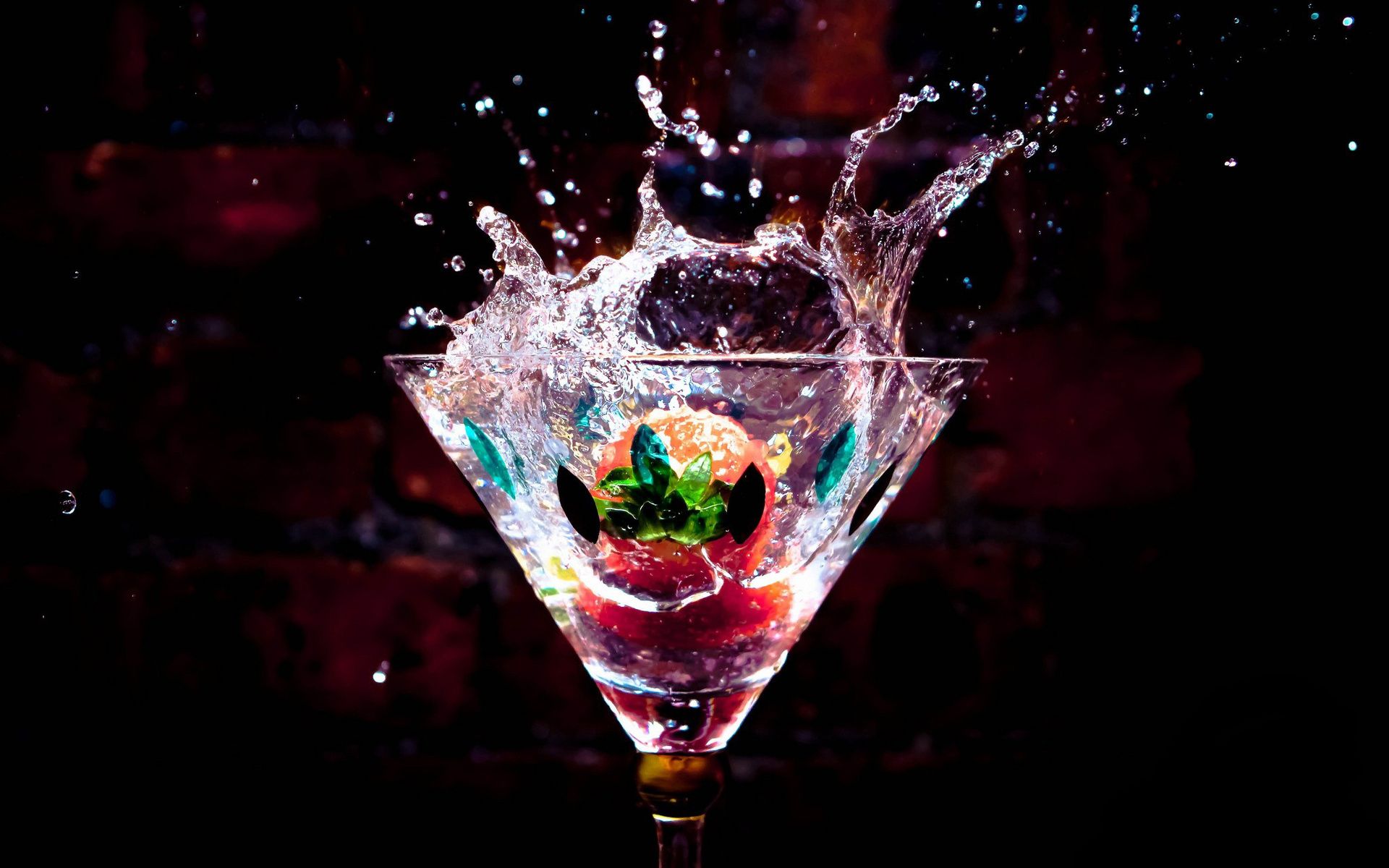 Berries with a Splash Martini HD Wallpaper | splash | Pinterest ...