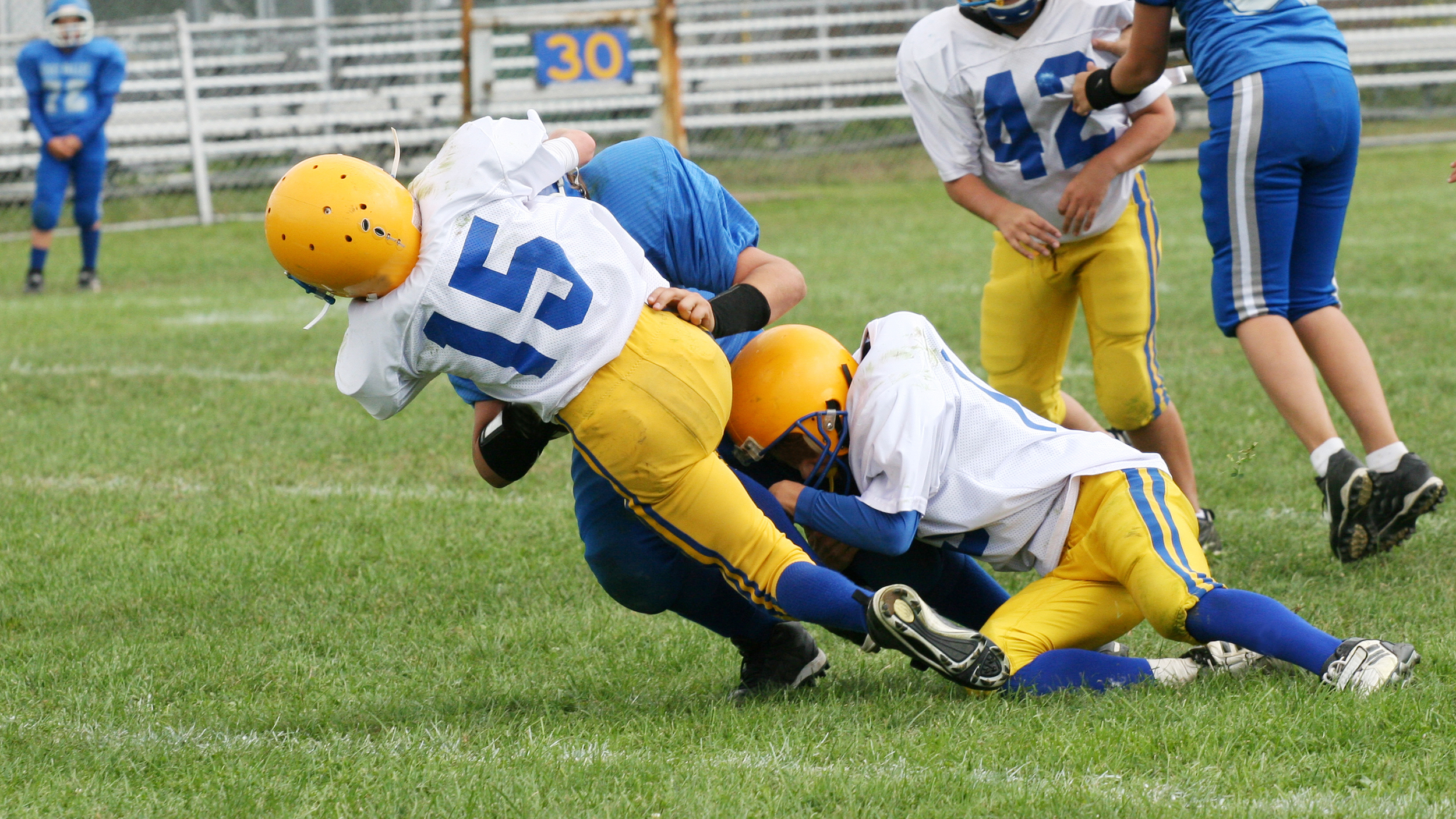 Concussion' doctor warns against contact sports for kids