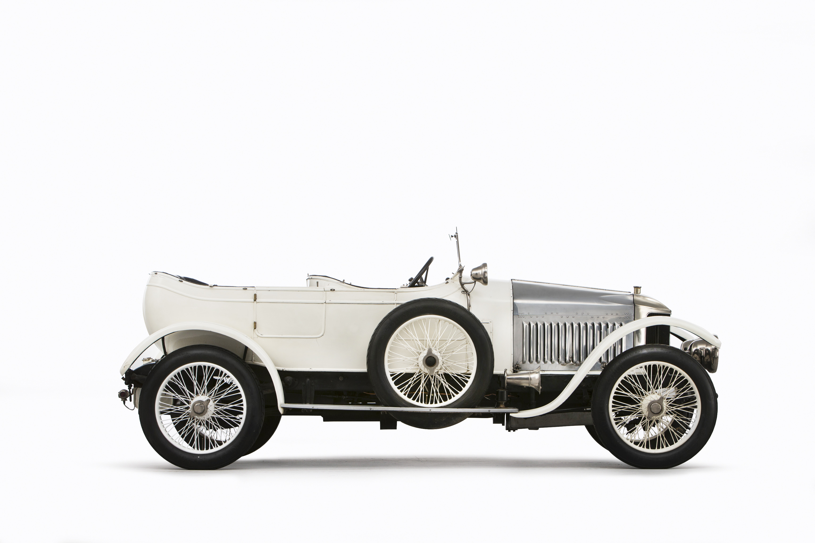 World's first sports car' sells for $657K - CNN Style