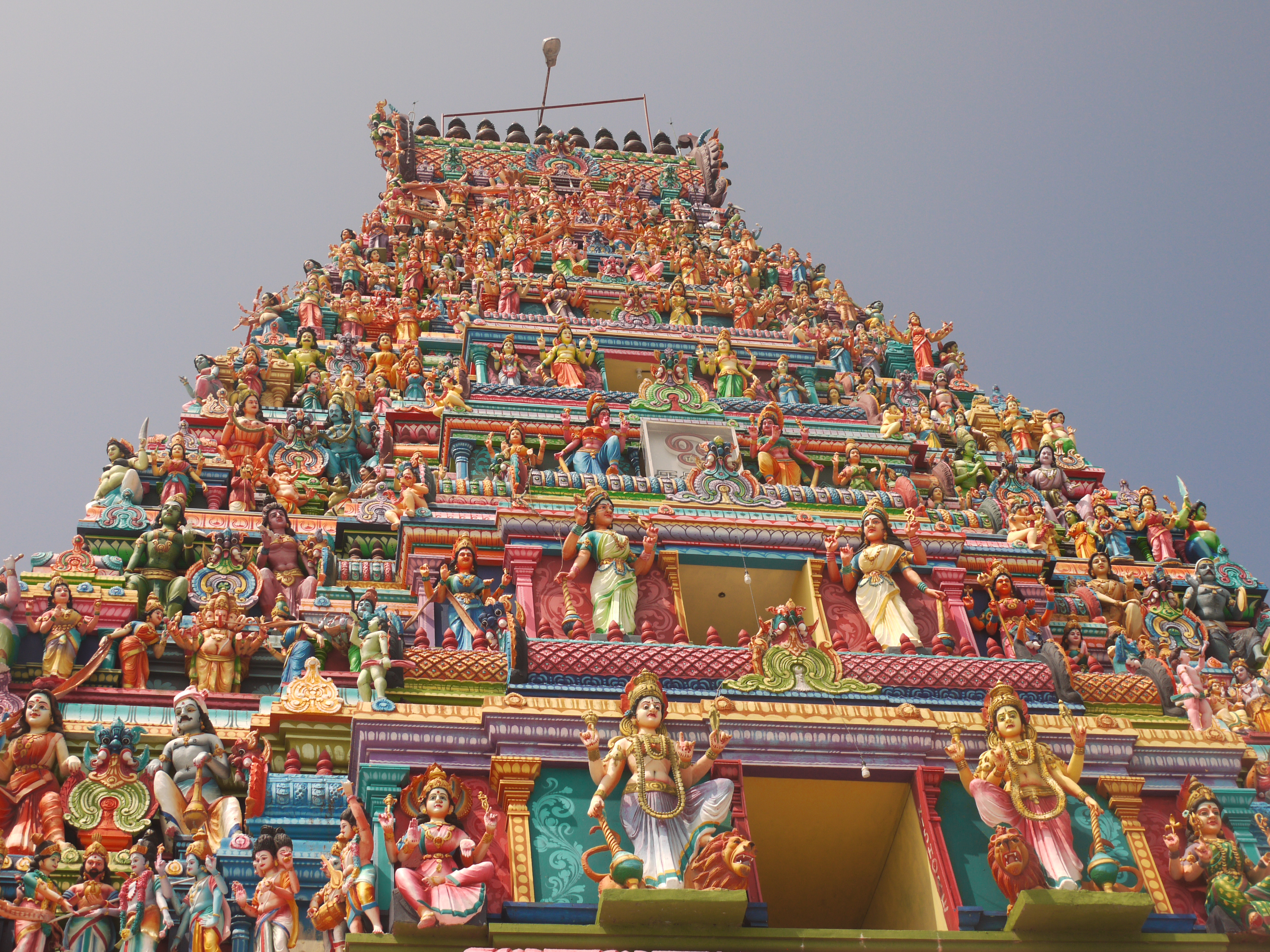 VIDEO Exploring The Temple Of Naagadeepa Vihara, Nainativu, Sri ...