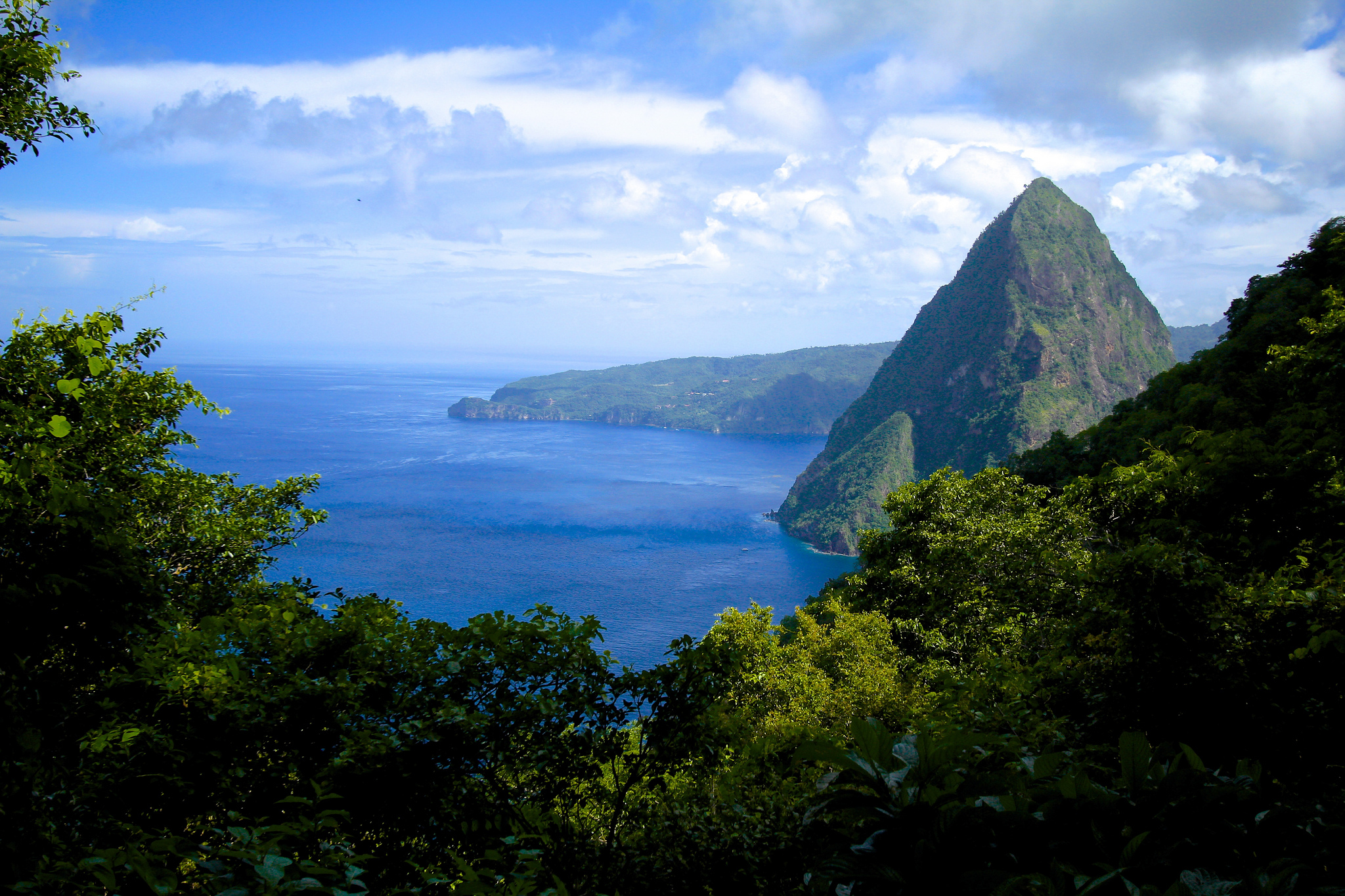 Hiking St. Lucia: How to conquer the Pitons – Out of the Blue
