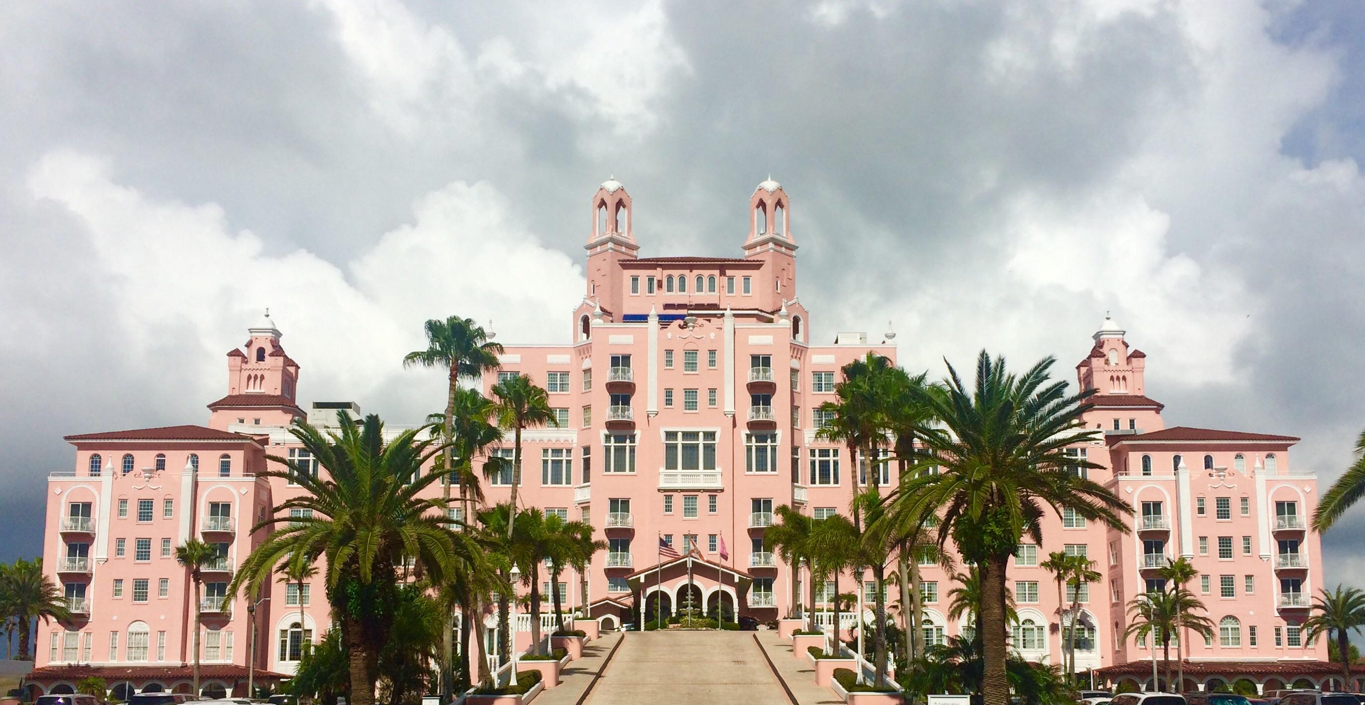 Don CeSar Hotel in St. Petersburg, FL aka the Pink Lady ...