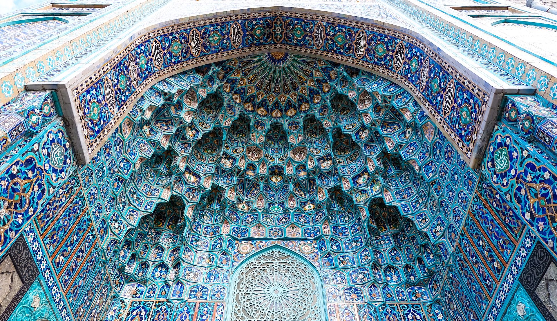 St Petersburg Mosque - modlar.com