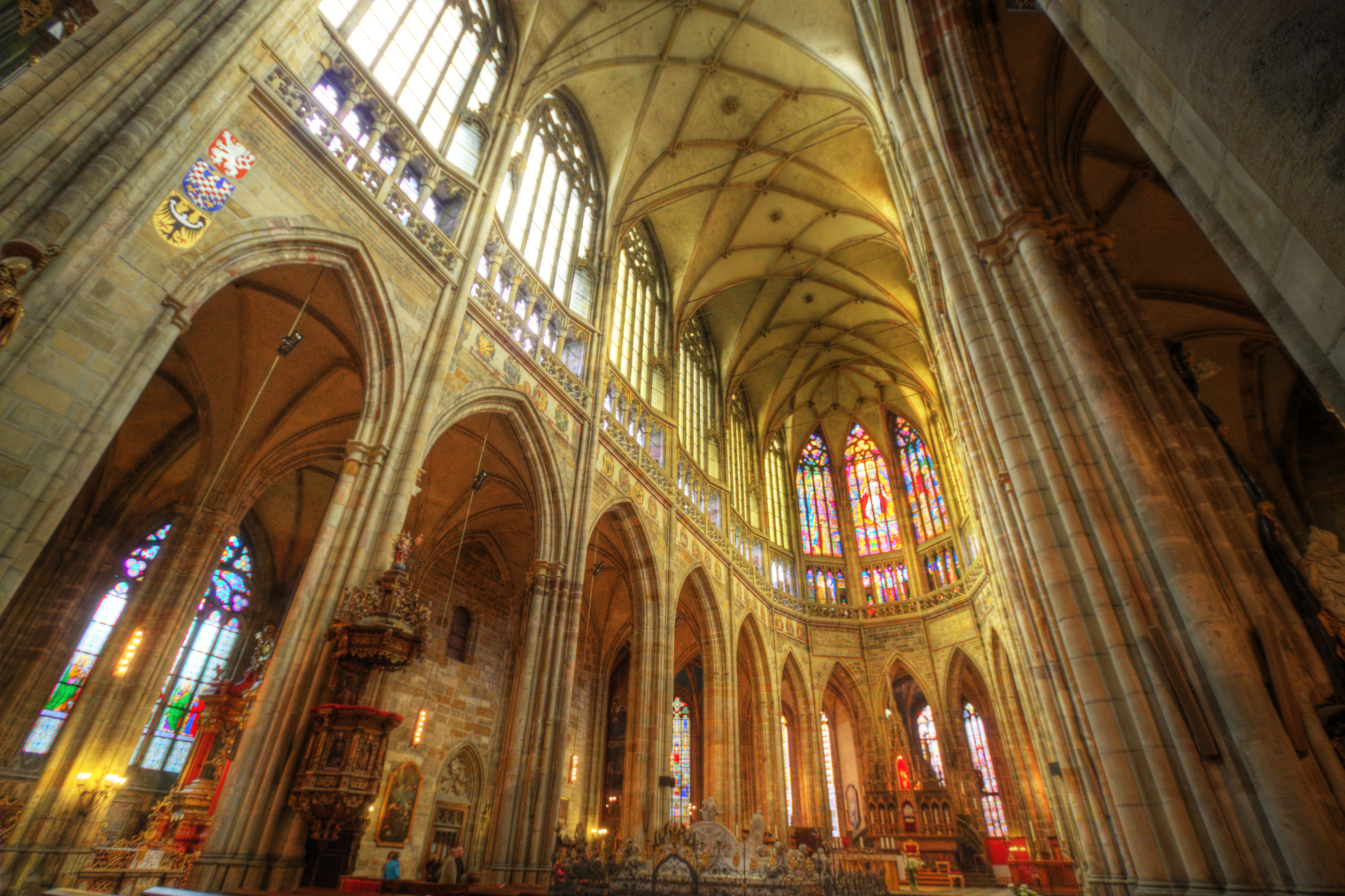File:Inside Prague's St. Vitus Cathedral.jpg - Wikimedia Commons