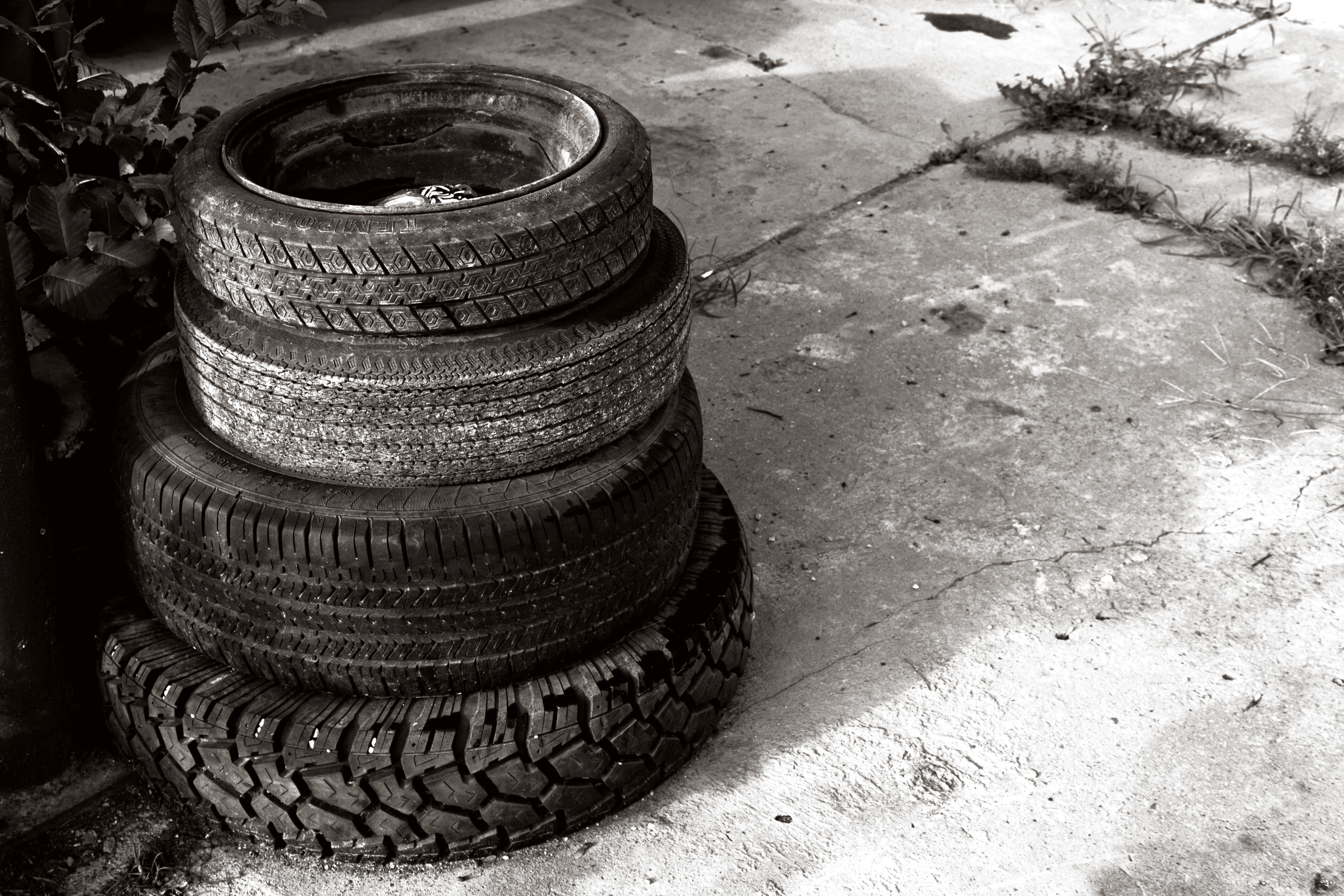 Tires in Blue Eye, AR | GMVFX Photography