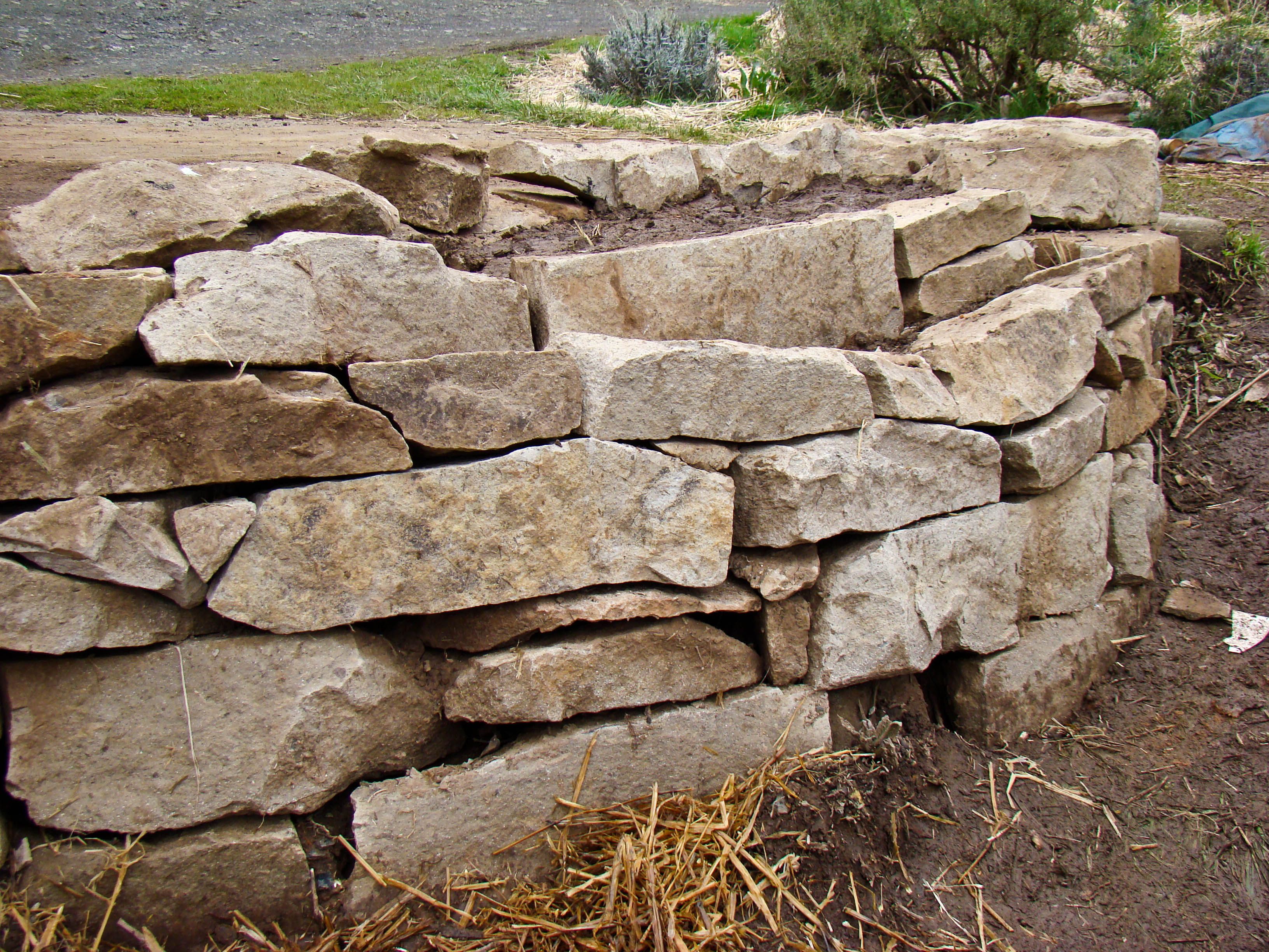 how to build a dry stone retaining wall - Google Search | Yard ...