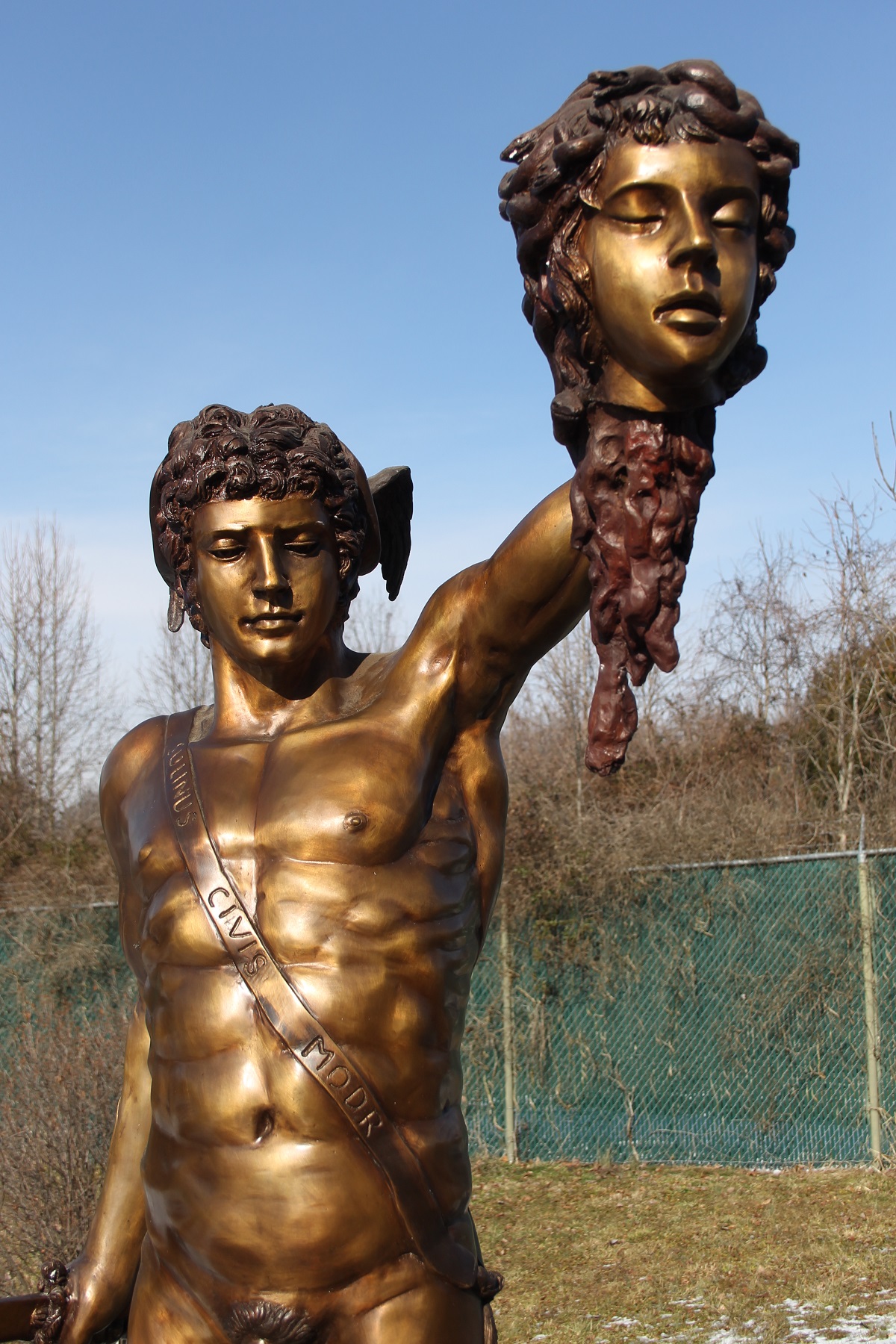 Perseus Slaying Medusa - BigBronze.com Greek Statue
