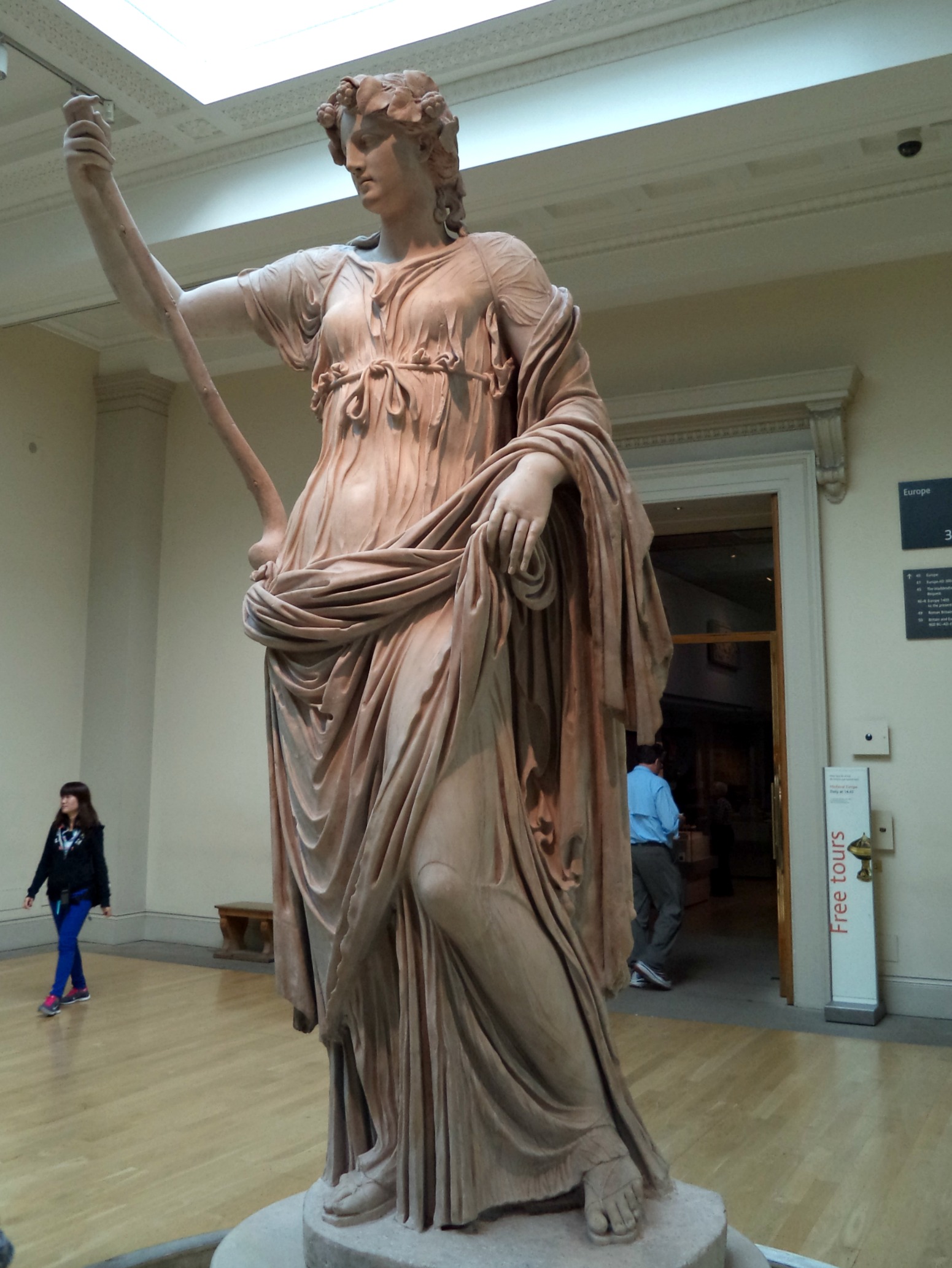 London - British Museum statue -