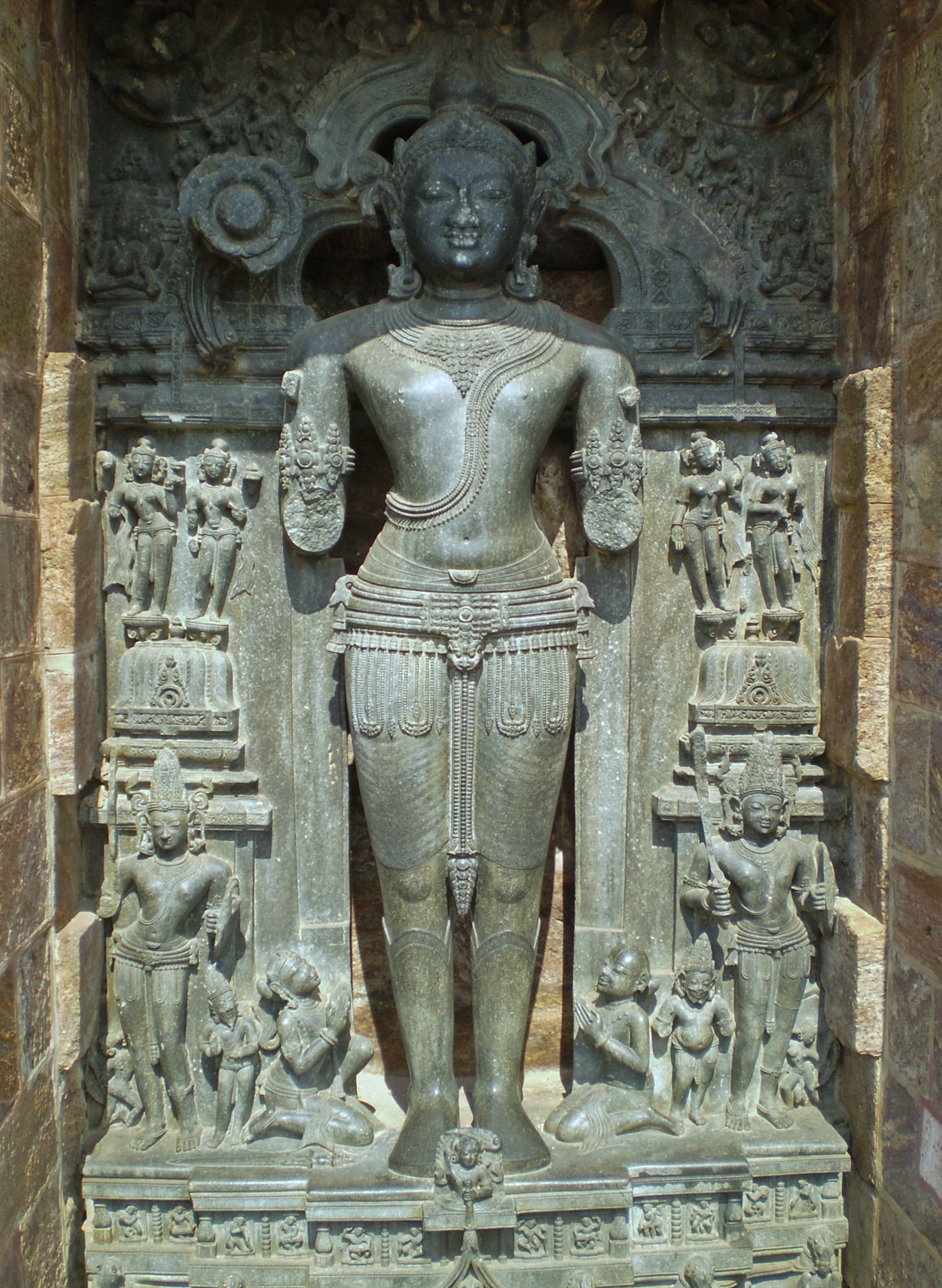 File:Konark Sun Temple Statue of Sun God.jpg - Wikimedia Commons
