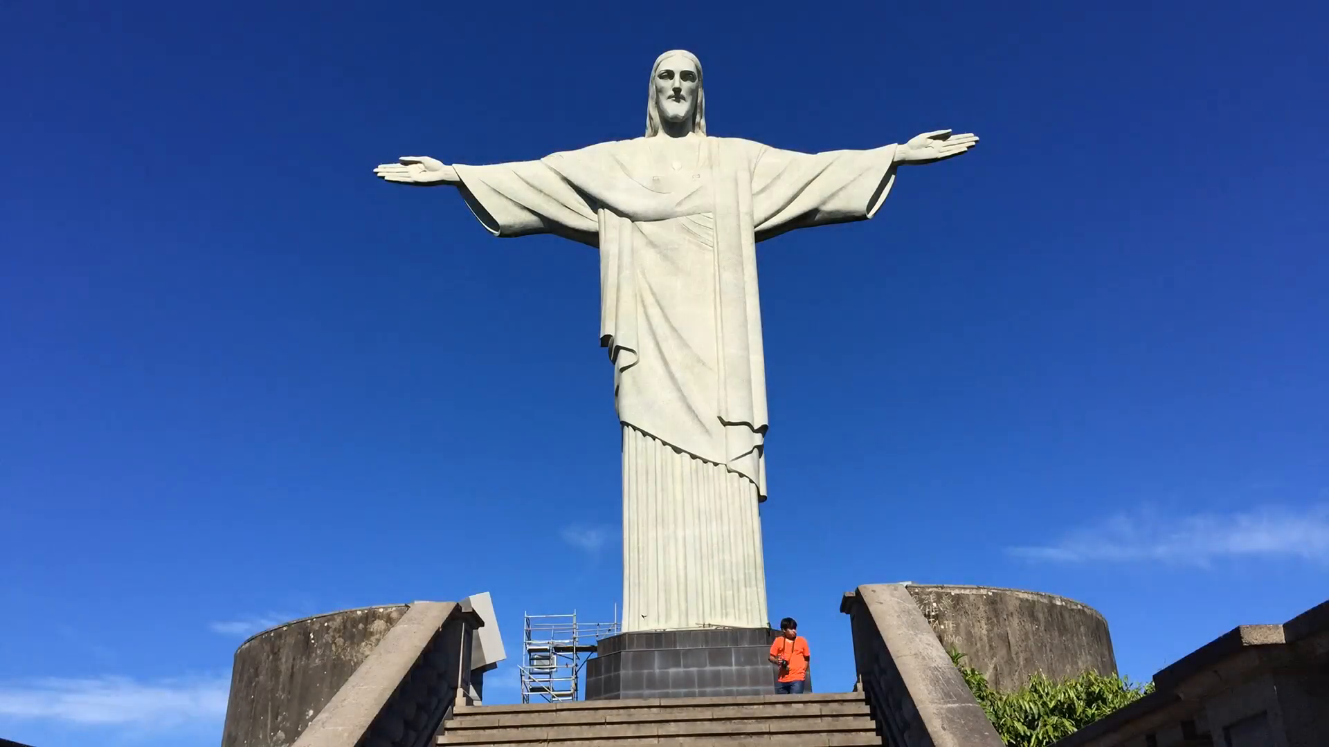 RIO DE JANEIRO, BRAZIL - MARCH 05, 2015: The first tourists arrive ...