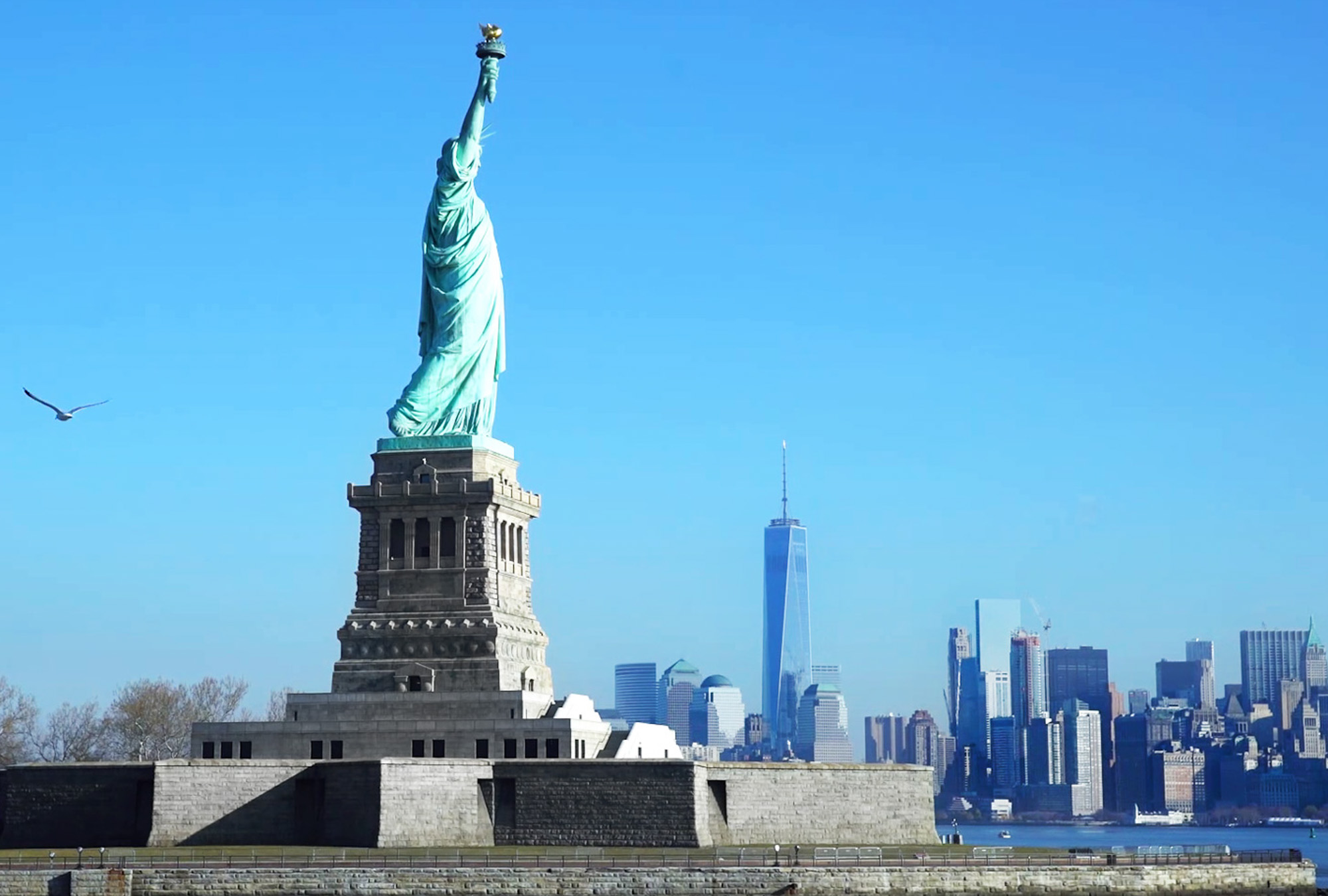 9/11 Memorial, Wall Street Tour + Statue of Liberty & Ellis Island