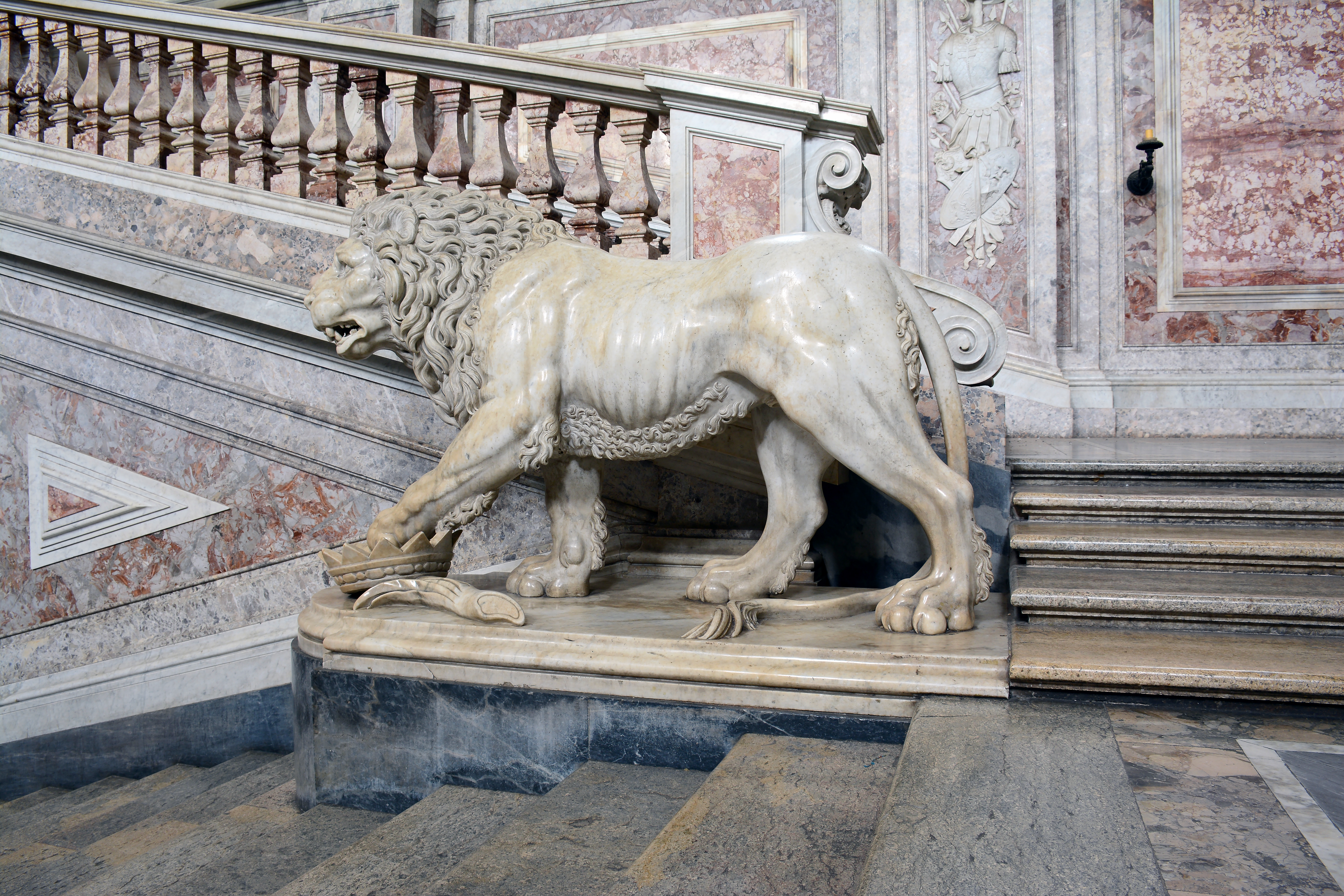 File:Statue of Lion in the honour Grand Staircase of the Palace of ...