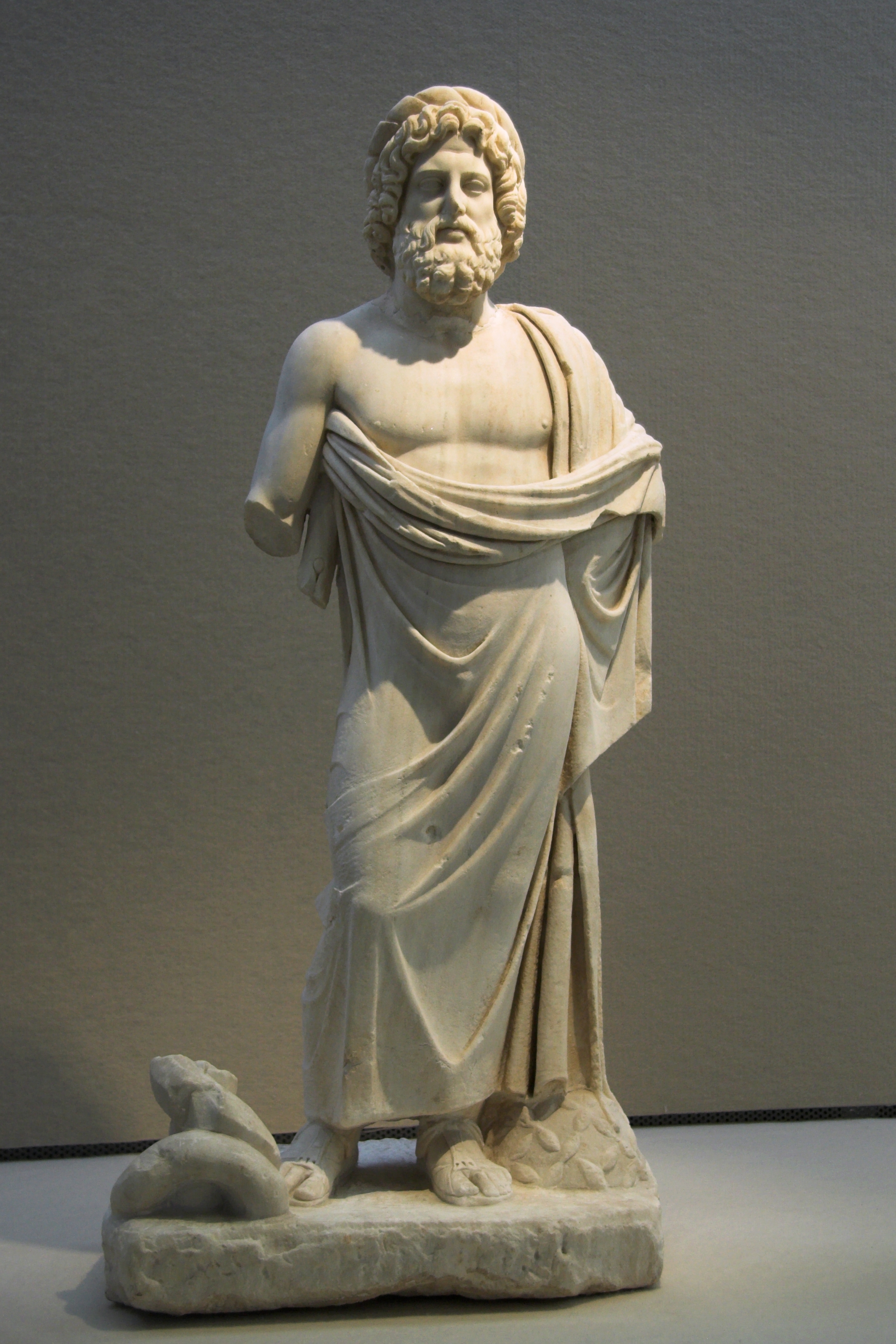 File:Asclepius, marble statue, Roman Age, Sicily, AM, Syracuse ...