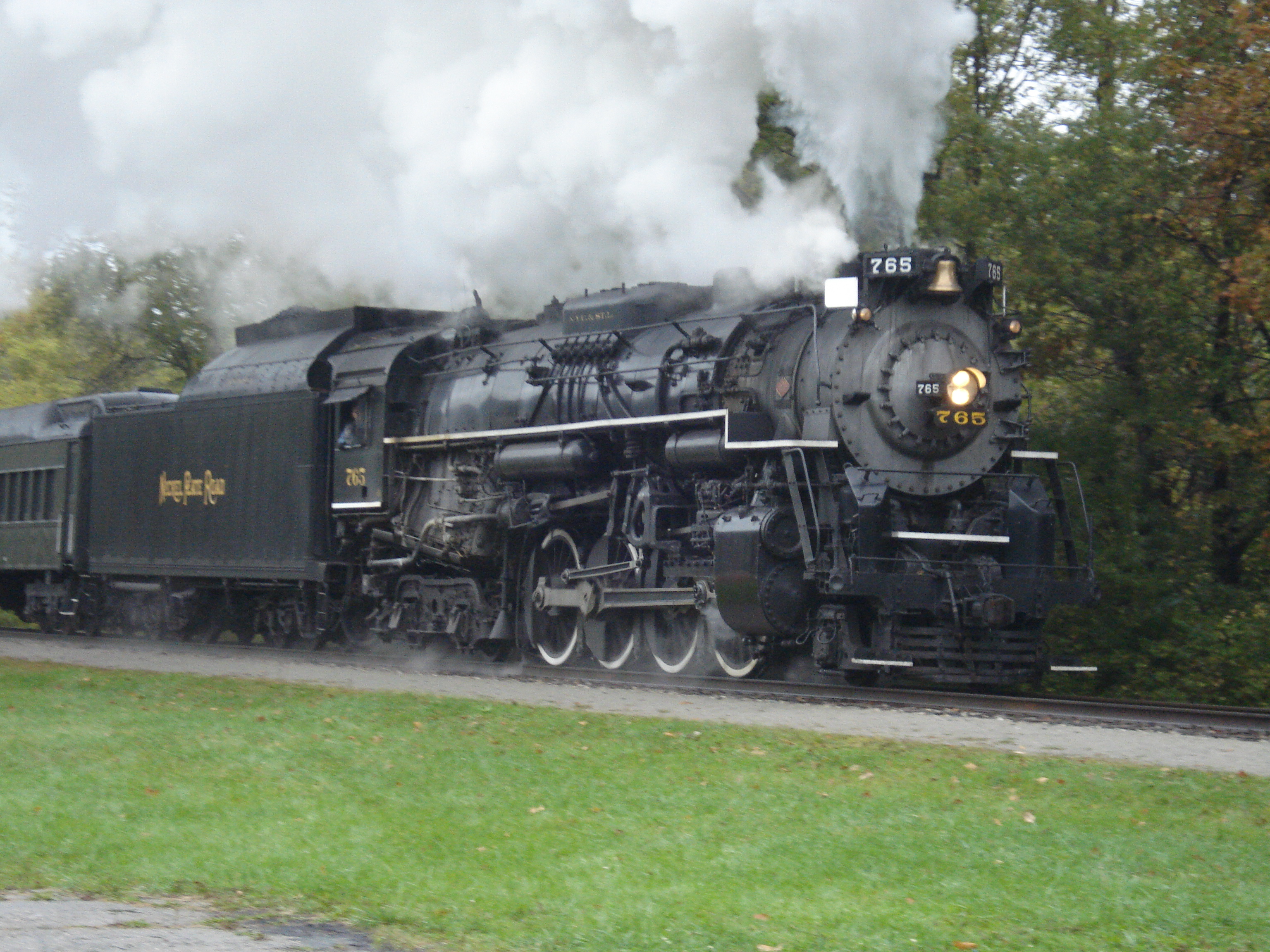 Retro Muscle: A Closer Look at the Nickel Plate #765 Steam ...
