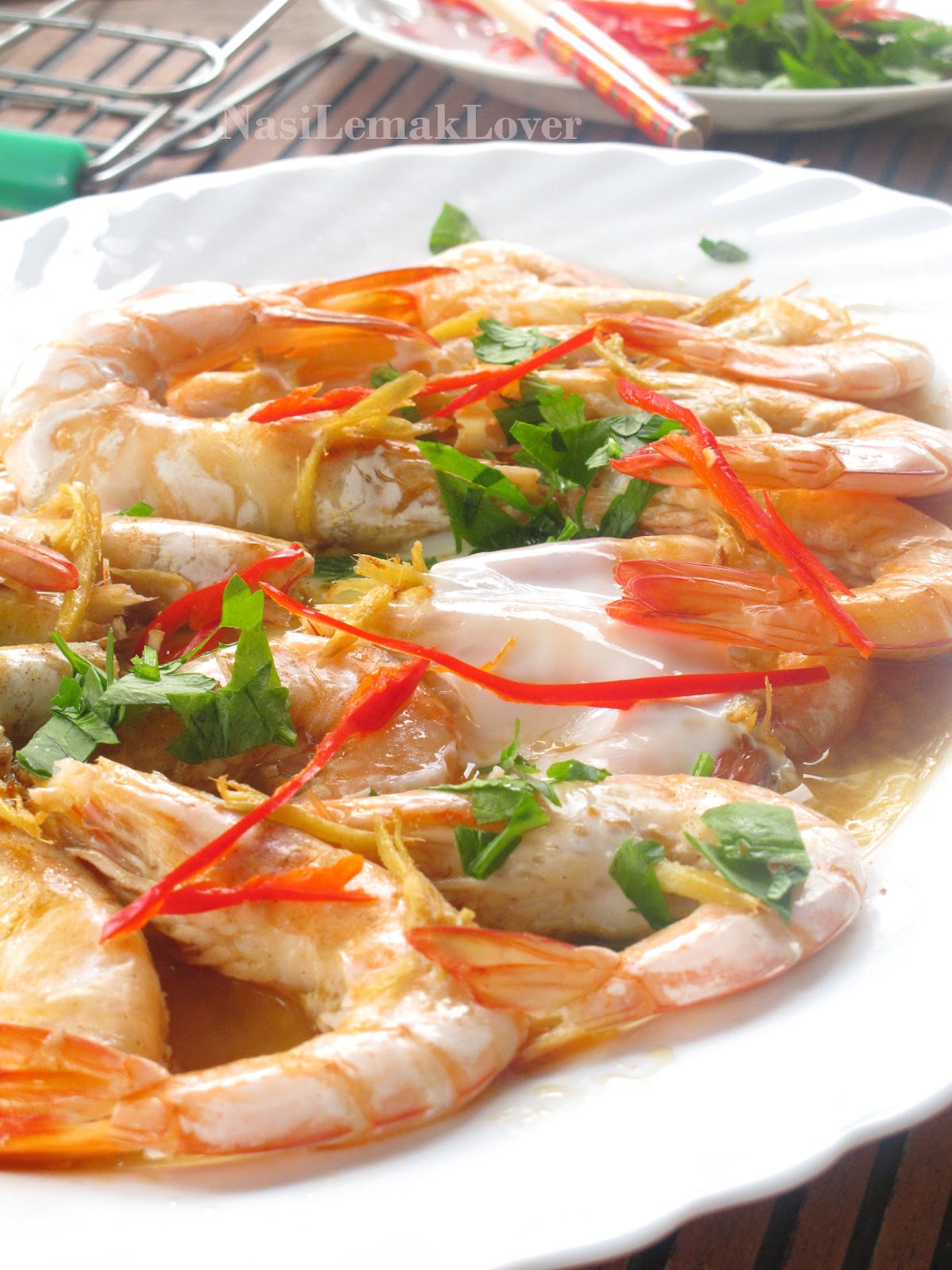 Nasi Lemak Lover: Chinese steamed prawns with egg white