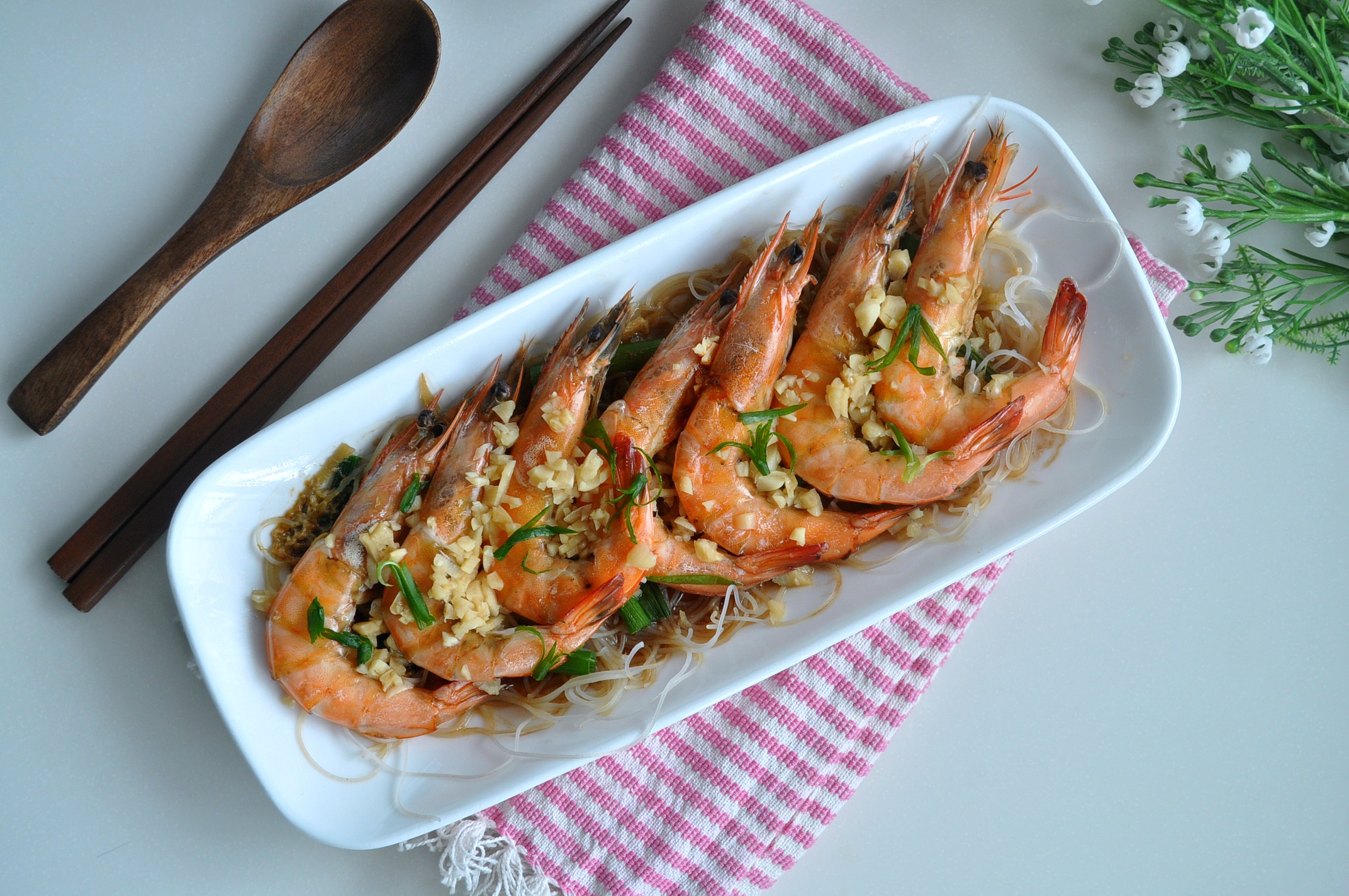 Steamed Prawns with Shaoxing Wine 花彫酒蒸虾 – Eat What Tonight