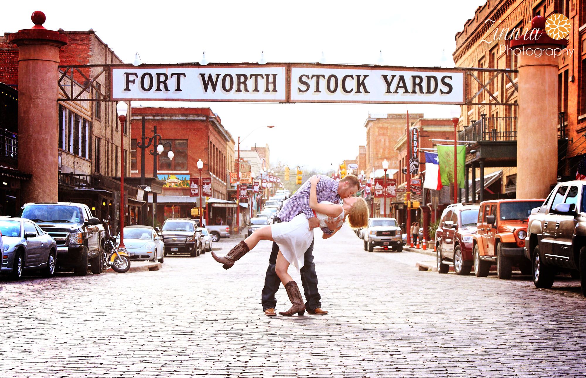 Fort Worth Stockyards Engagement Session zinniaphotography.com ...