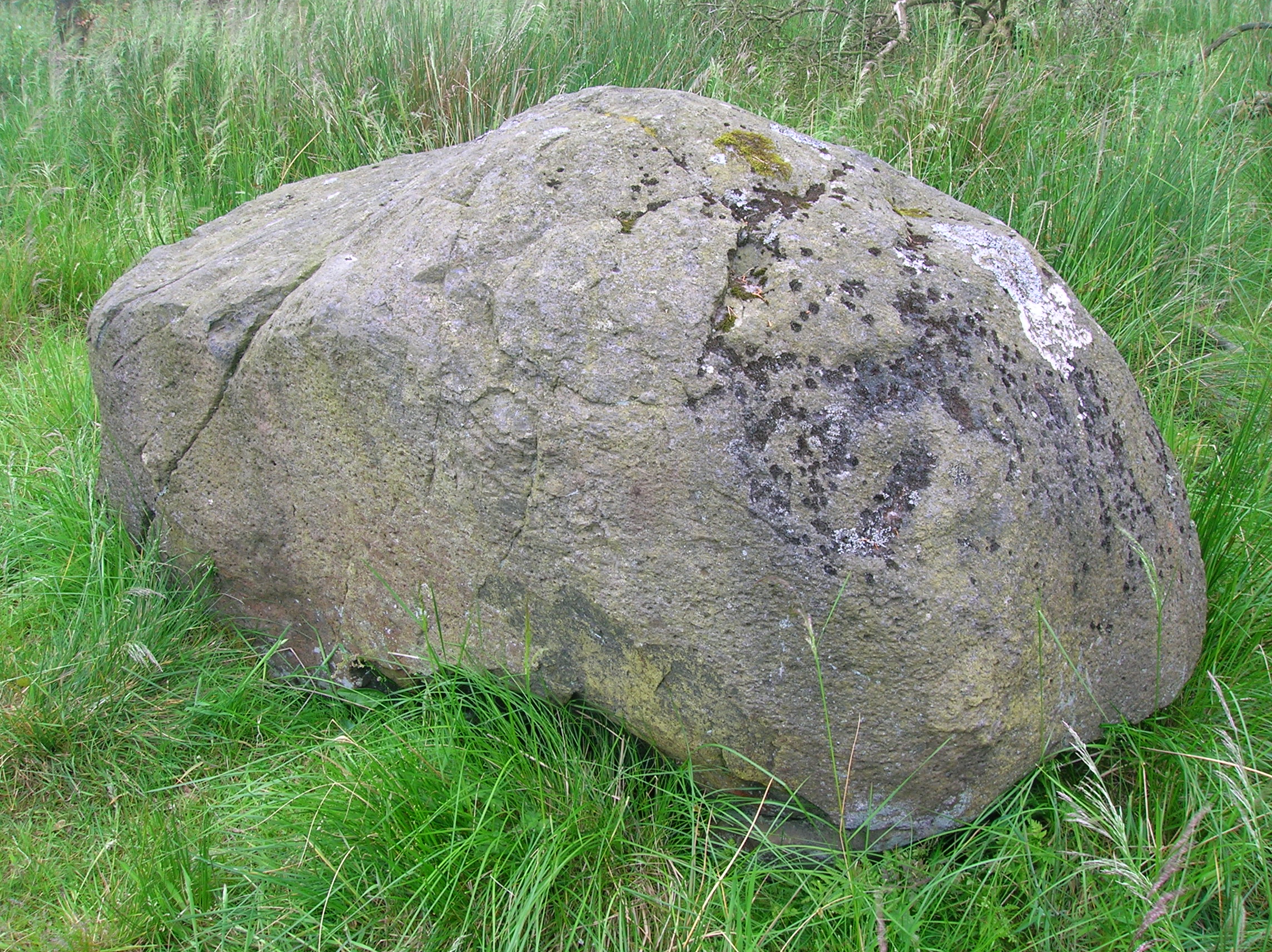 File:Cuff Hill logan stone 2.JPG - Wikimedia Commons