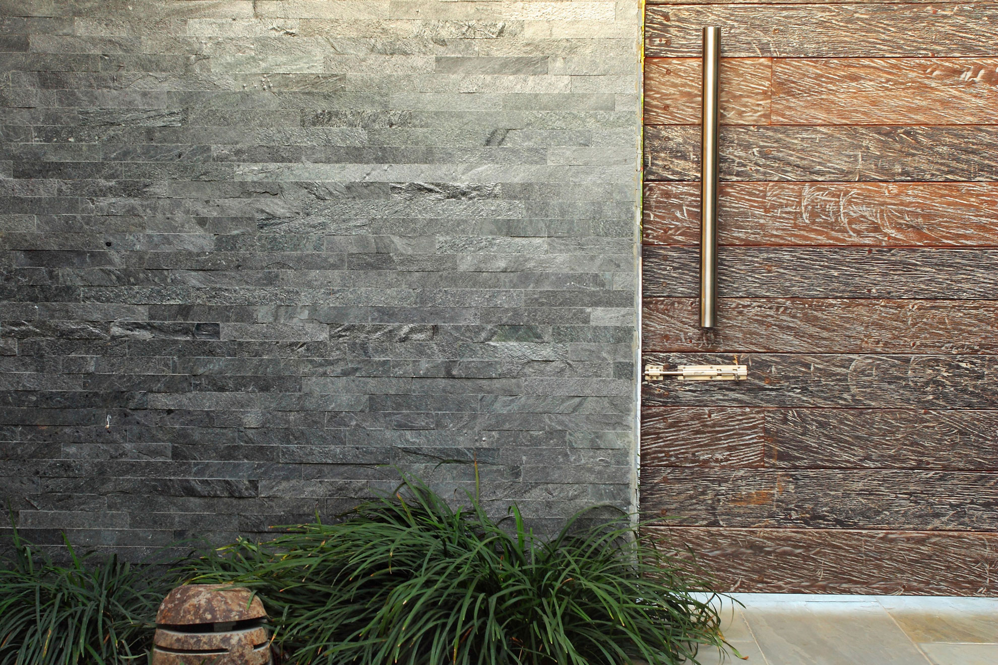 Products: Cladding Series Strip Cladding - Island Stone: Pebble Tile