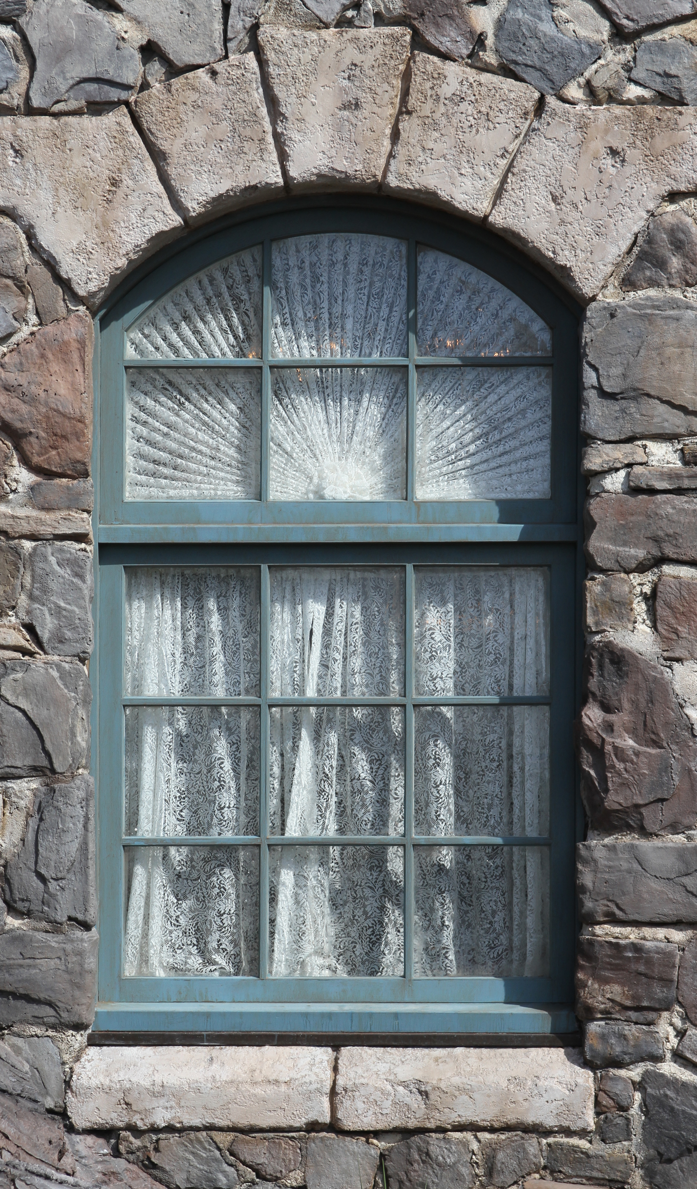 Large Arched Stone Window - 14Textures