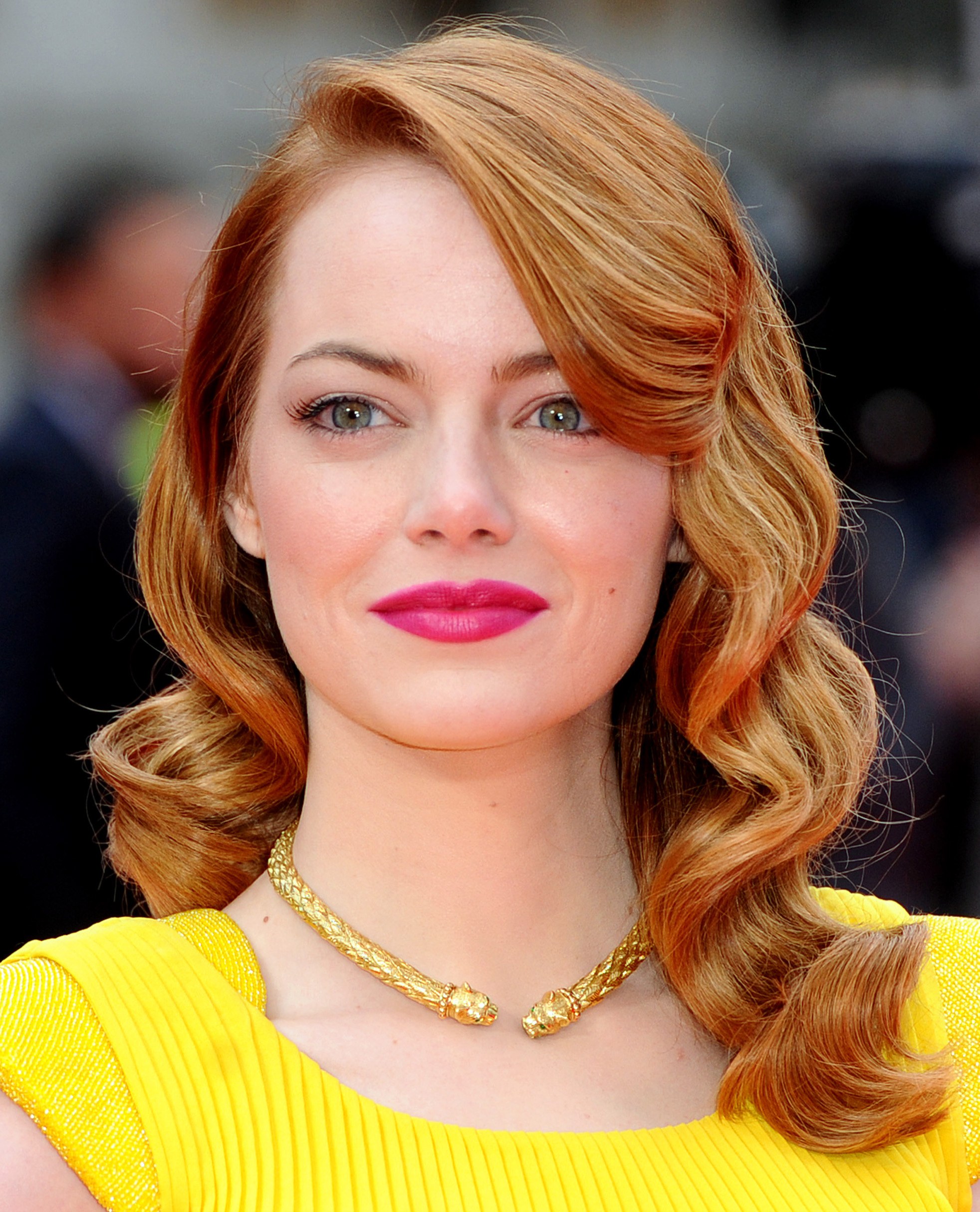 Emma Stone's 19 Best Beauty Looks | Allure
