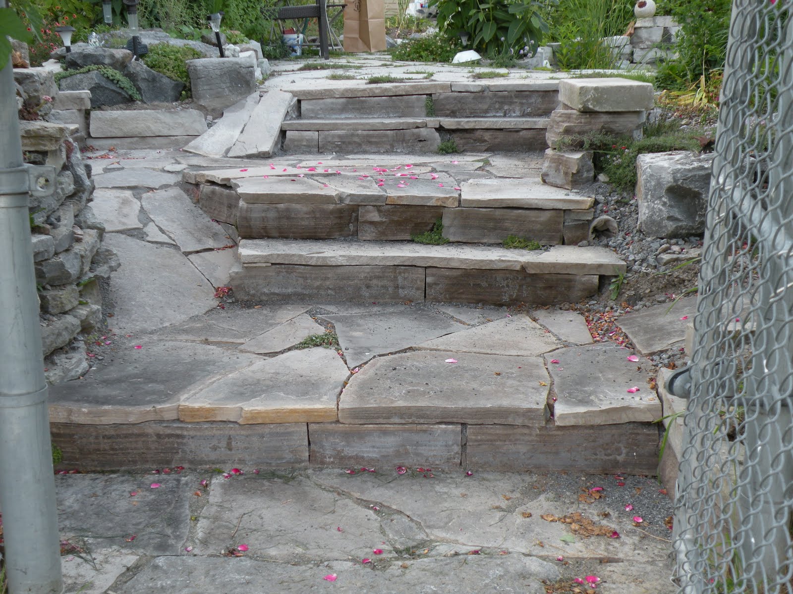 hard landscape - Building natural stone steps - Gardening ...