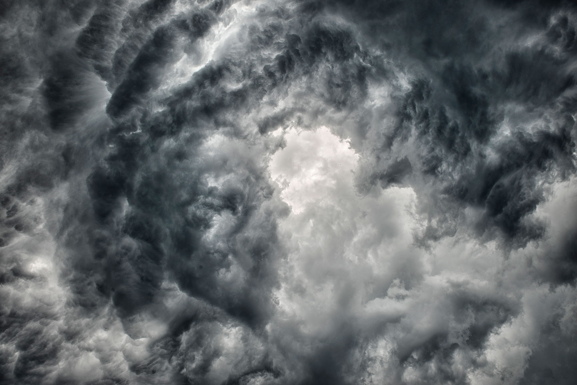 PNNL: News - Tiny particles have outsize impact on storm clouds ...