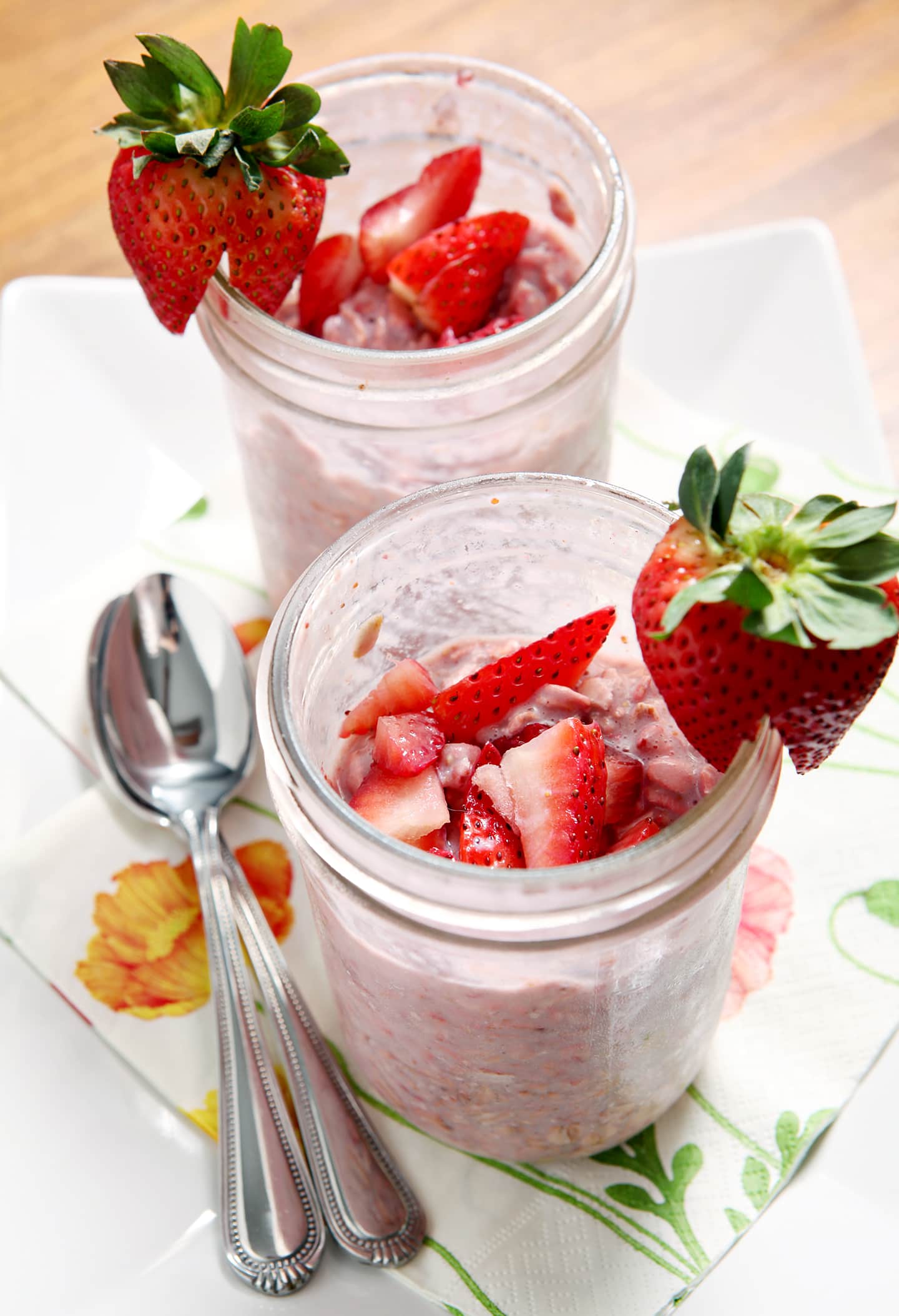 Strawberry Overnight Oats for a quick and delicious breakfast!