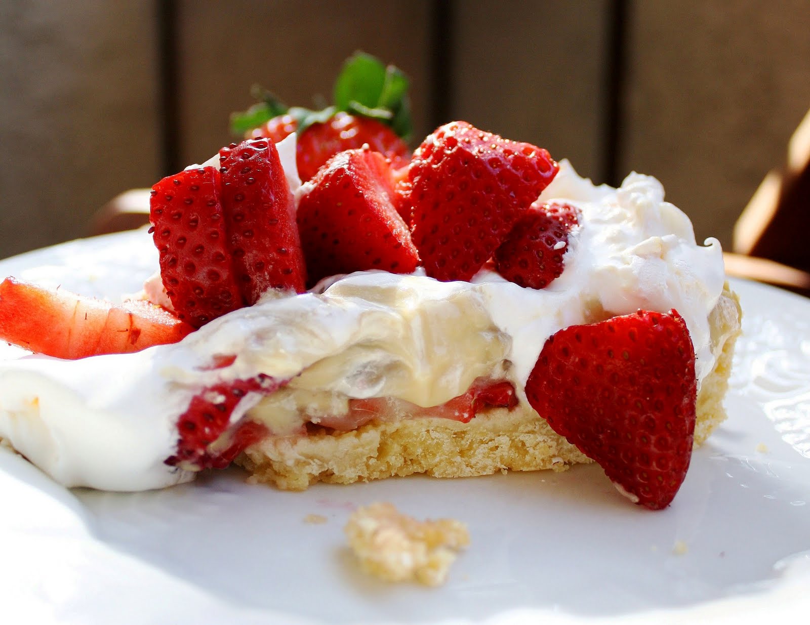 Strawberry Banana Cream Pie