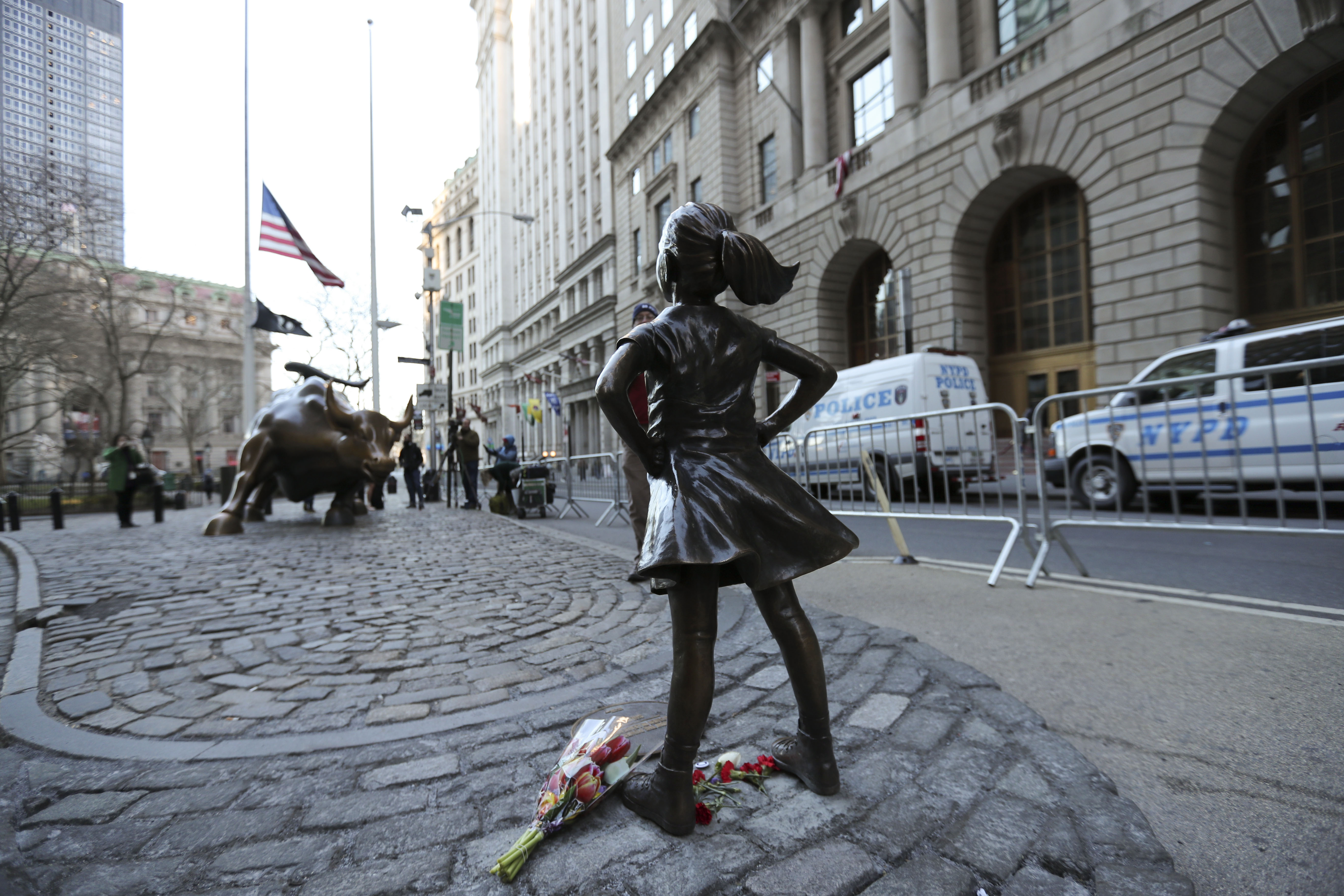 Fearless Girl: State Street Agrees to Gender Pay Settlement | Time
