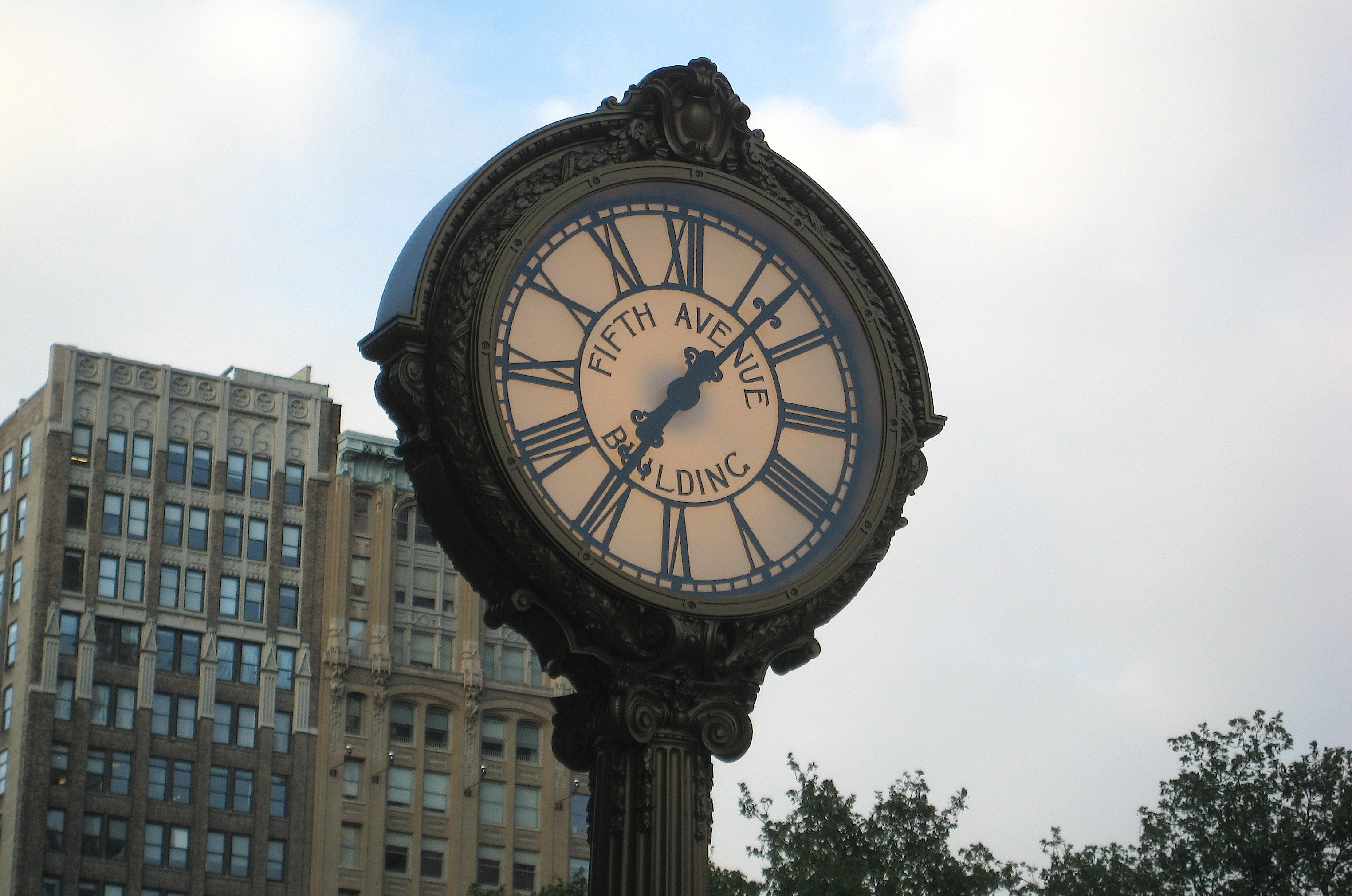 The beautiful street clocks along Fifth Avenue | Ephemeral New York