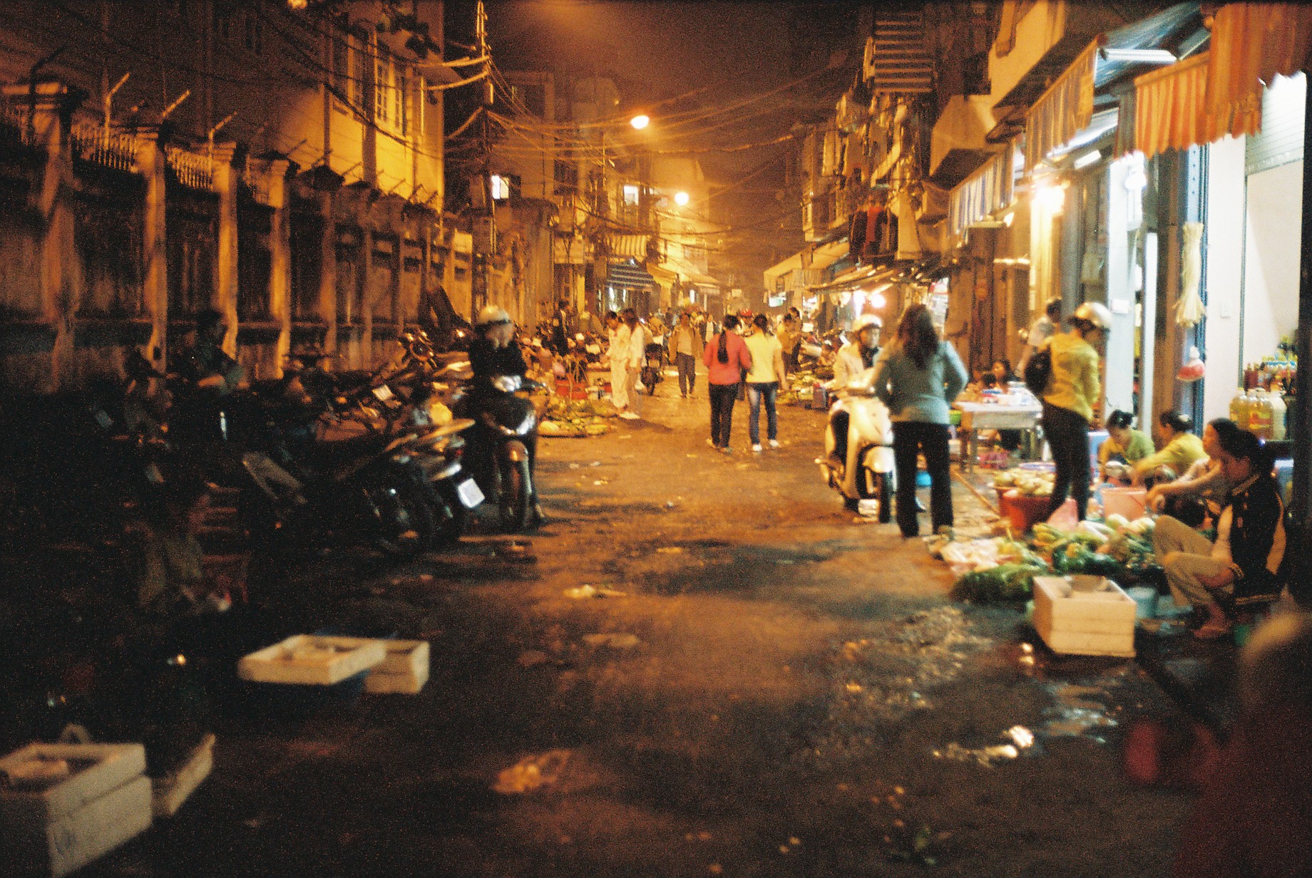 Street life, Hanoi * supermerlion