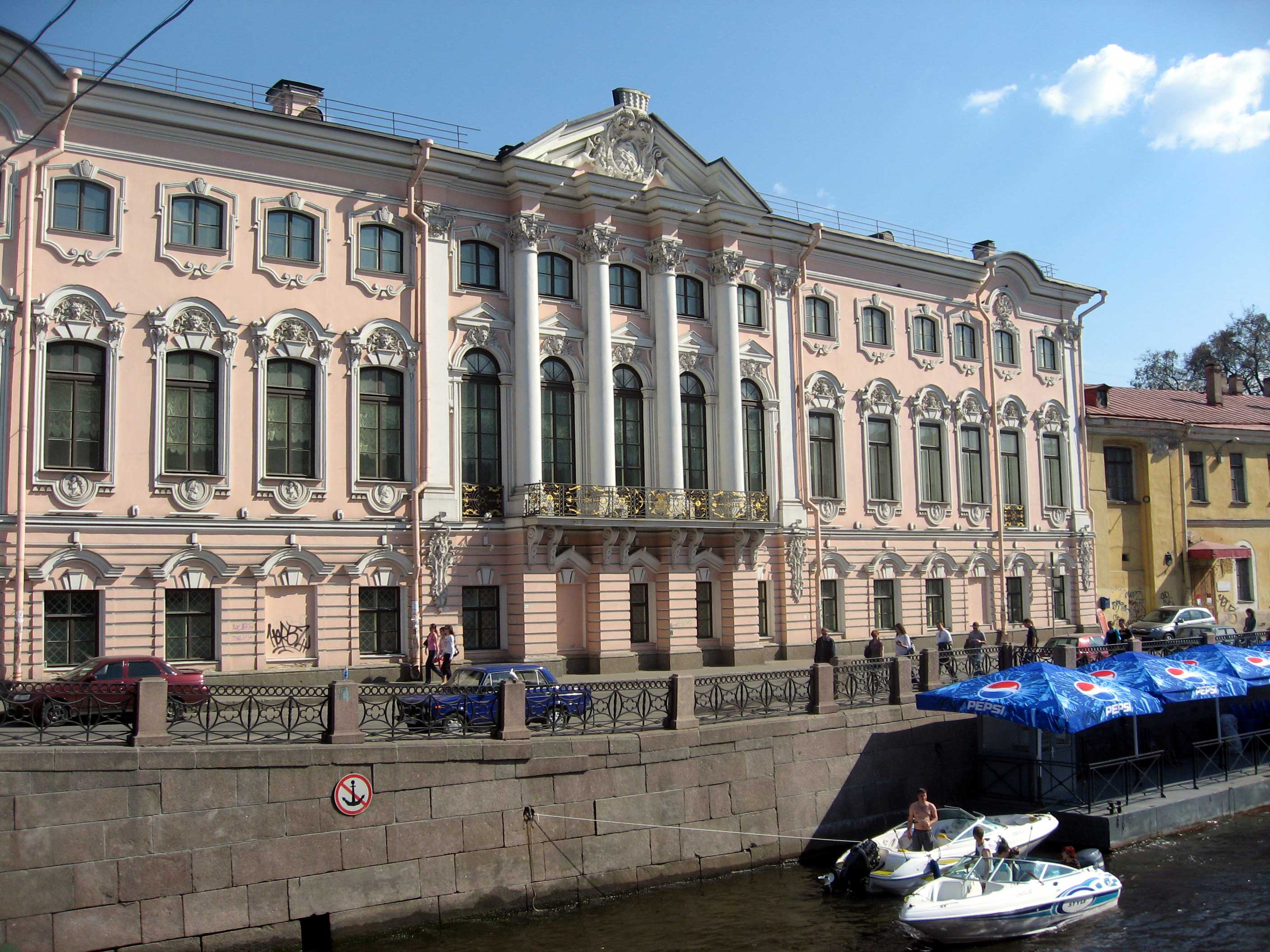 Stroganov Palace, St. Petersburg, Russia | CruiseBe