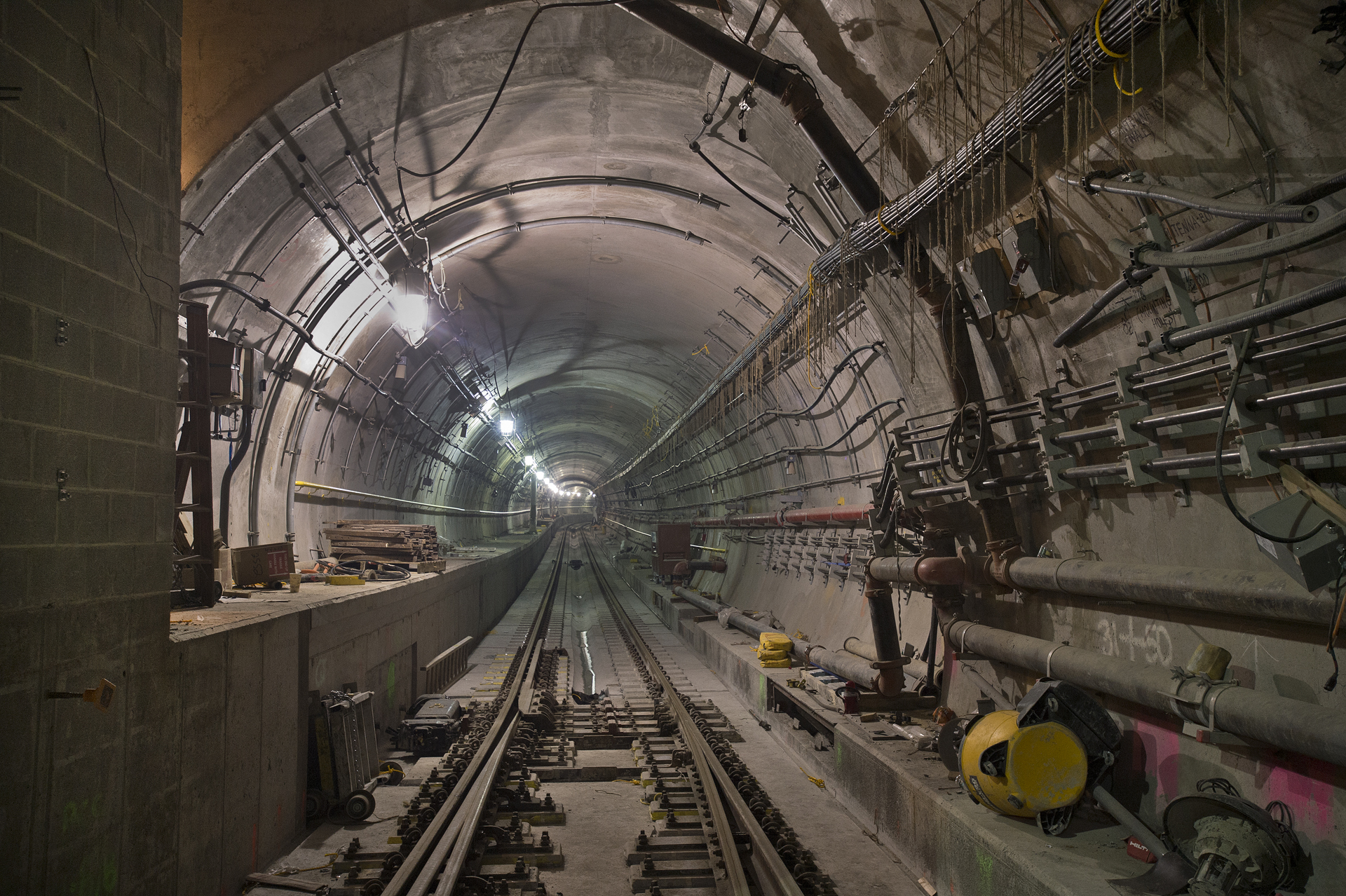 File:7 Subway Extension tunnel construction.jpg - Wikimedia Commons