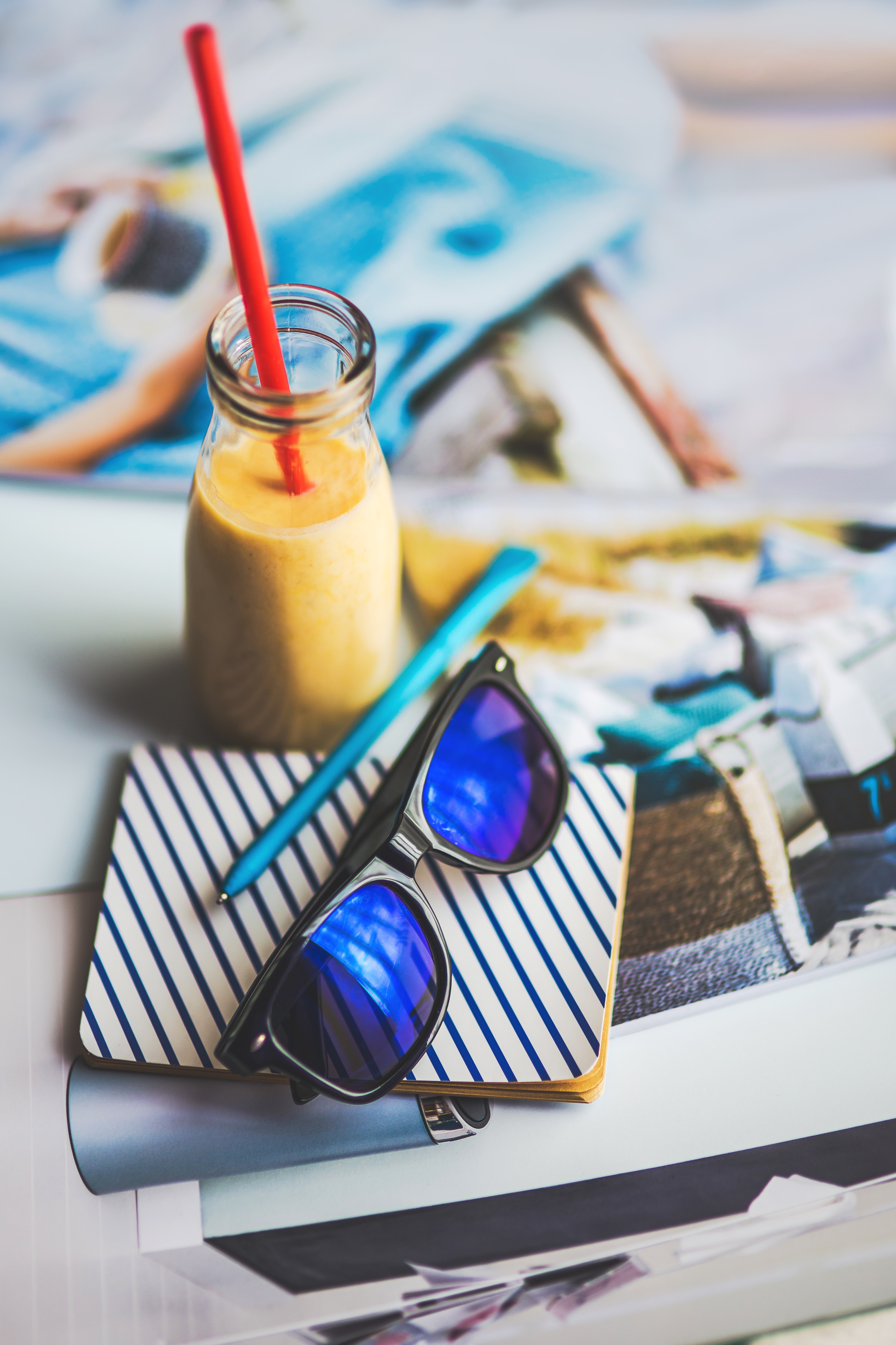 Sunglasses, yougurt, note, Office, Wood, Technology, Table, HQ Photo