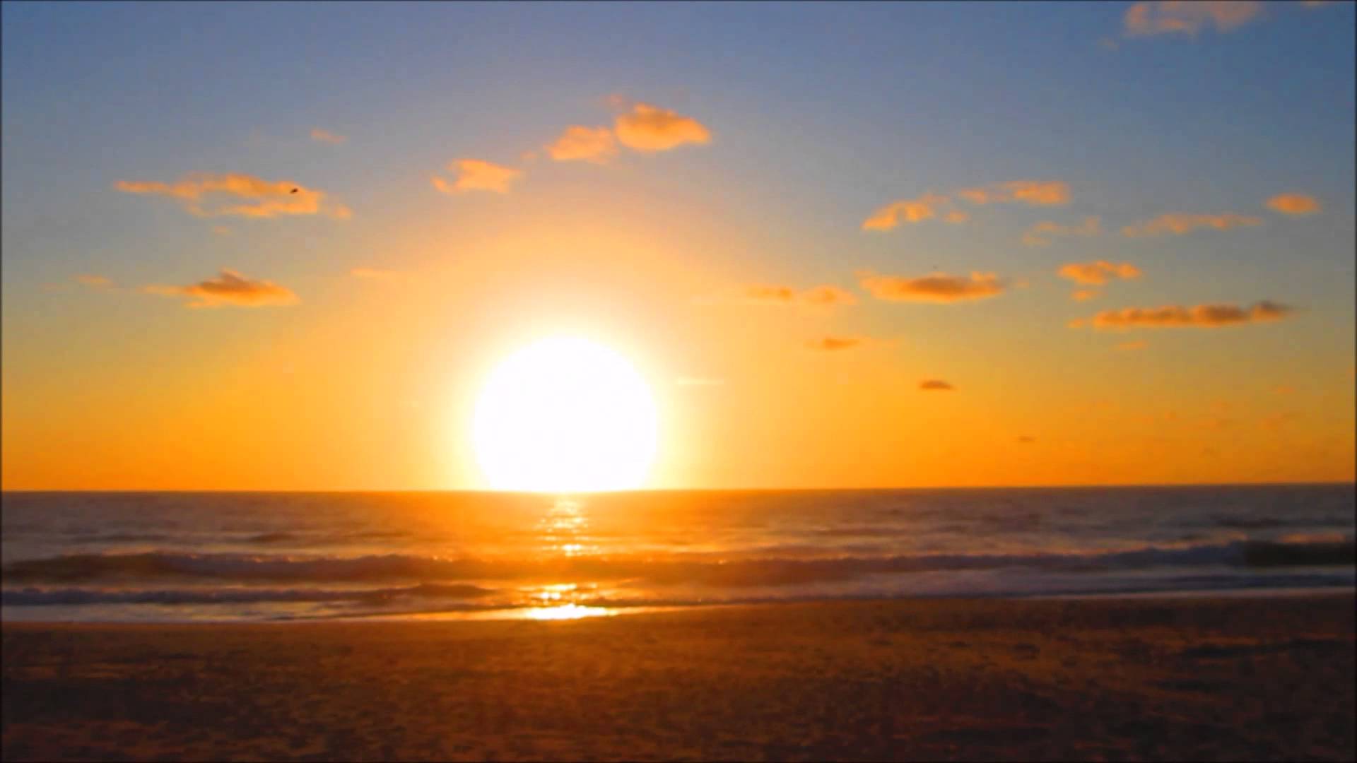 11th Nov 15 Sun rise at Sunrise Beach, Noosa, QLD Australia - YouTube