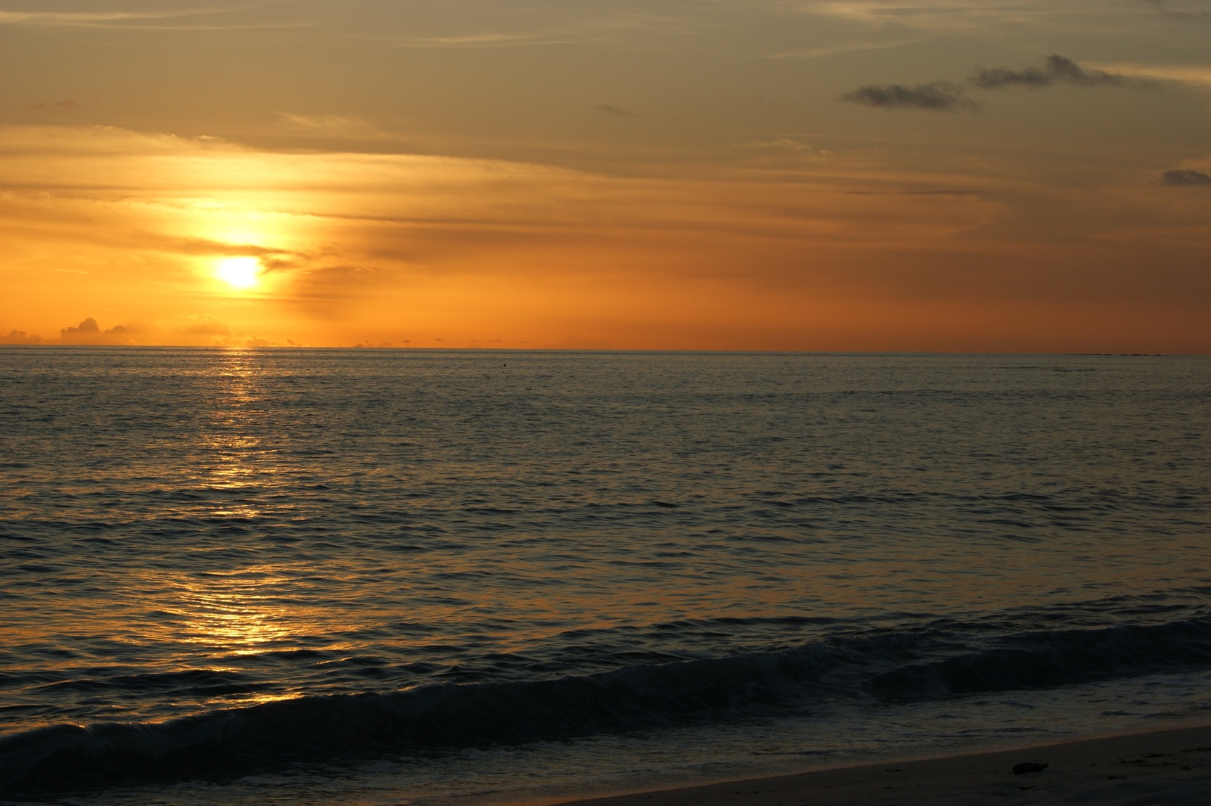 File:Flickr - stringer bel - Sunset at River No. 2 Village Beach ...