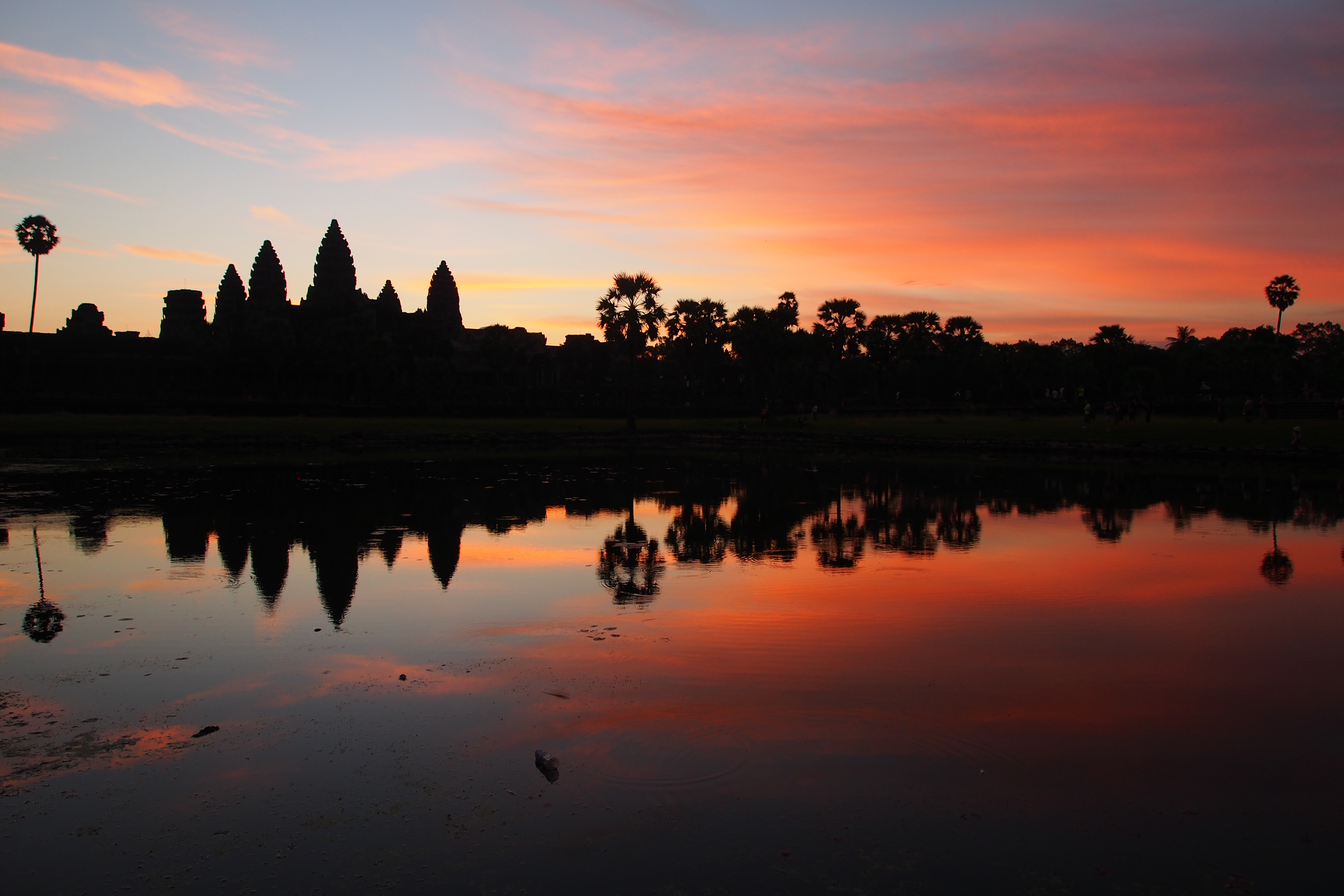 Is Angkor Wat worth it? - Sam and Julie's Backpacker Honeymoon | Sam ...