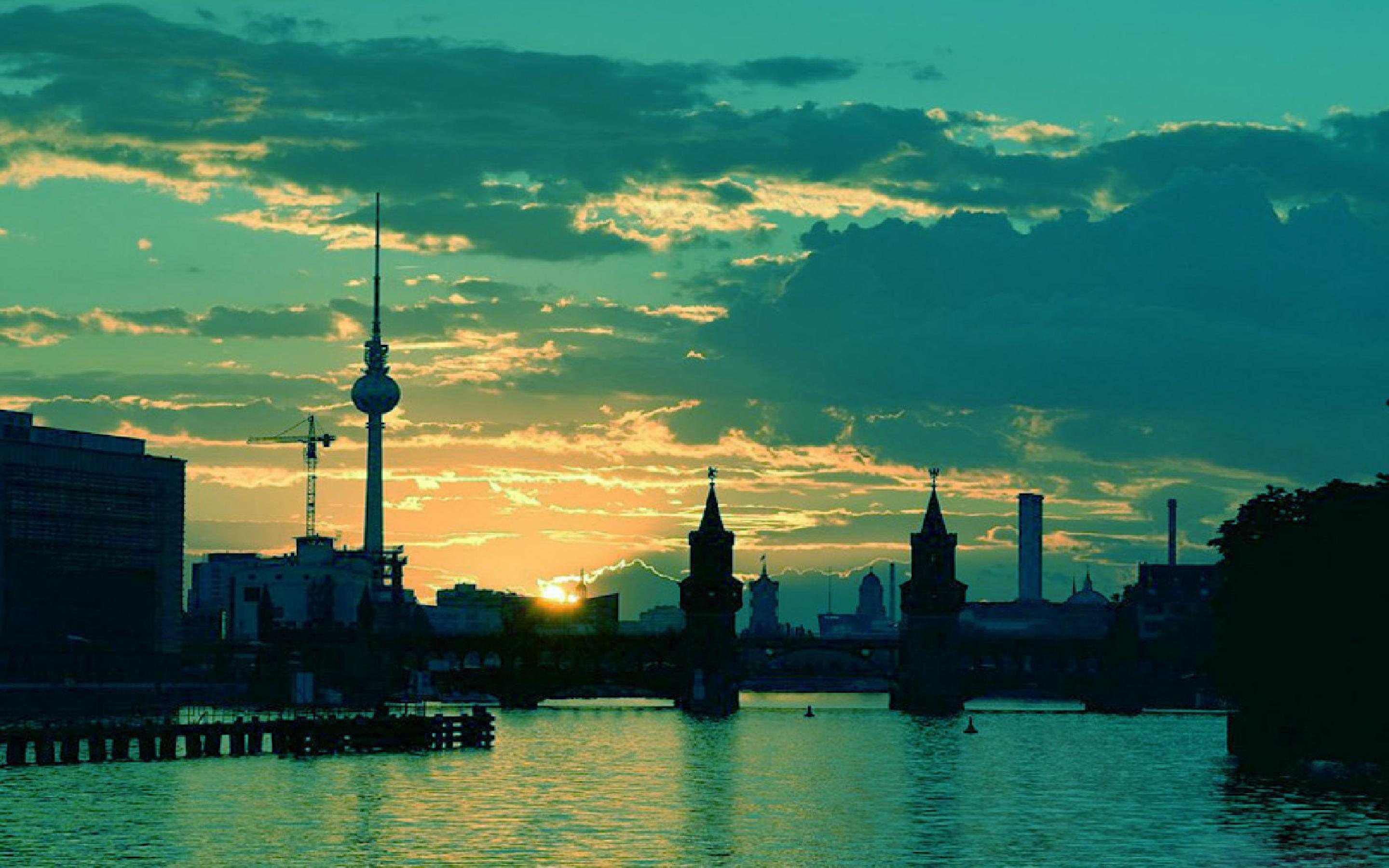 Sunset in berlin photo